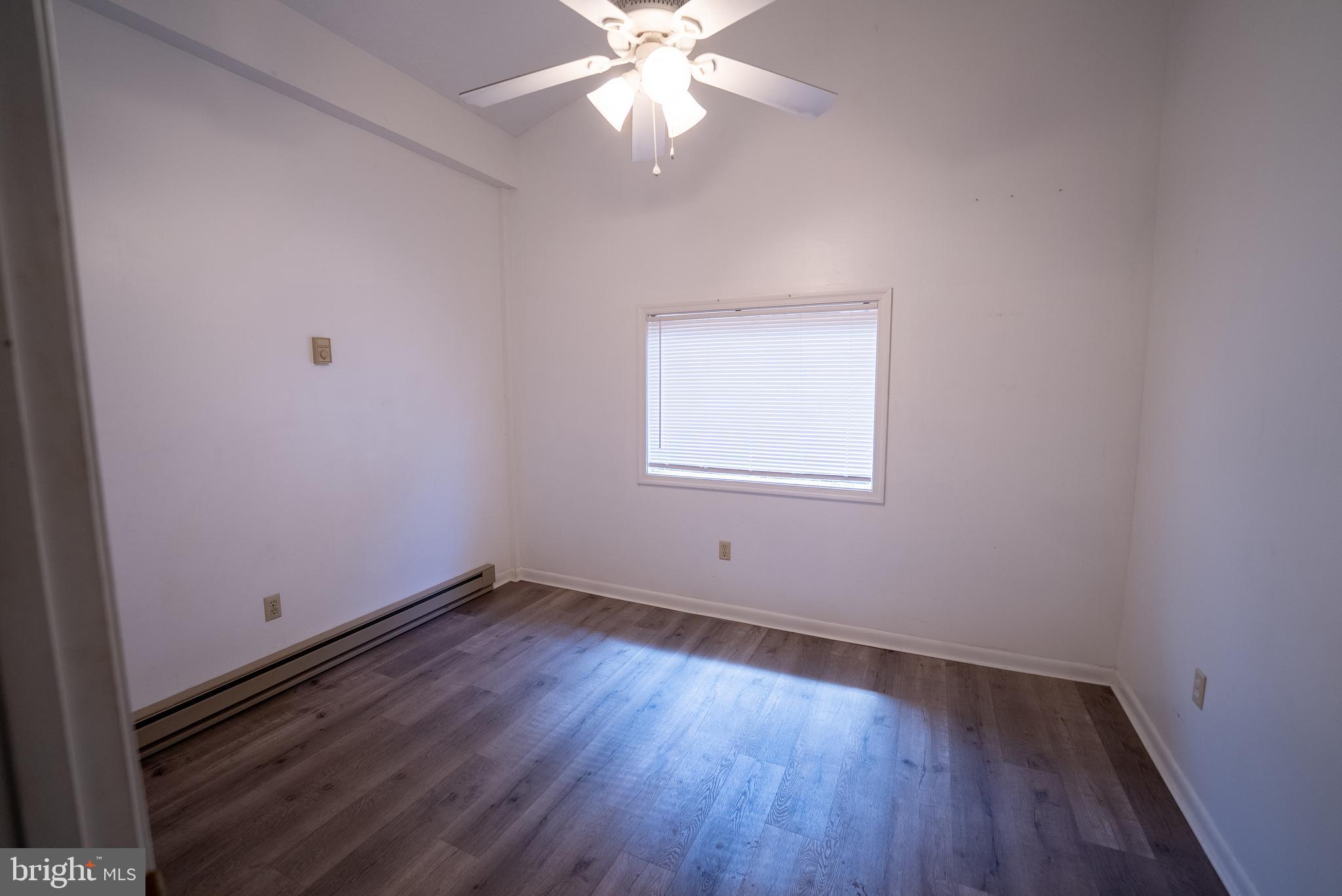 CRYSTAL VALLEY RANCHETTES - Farm