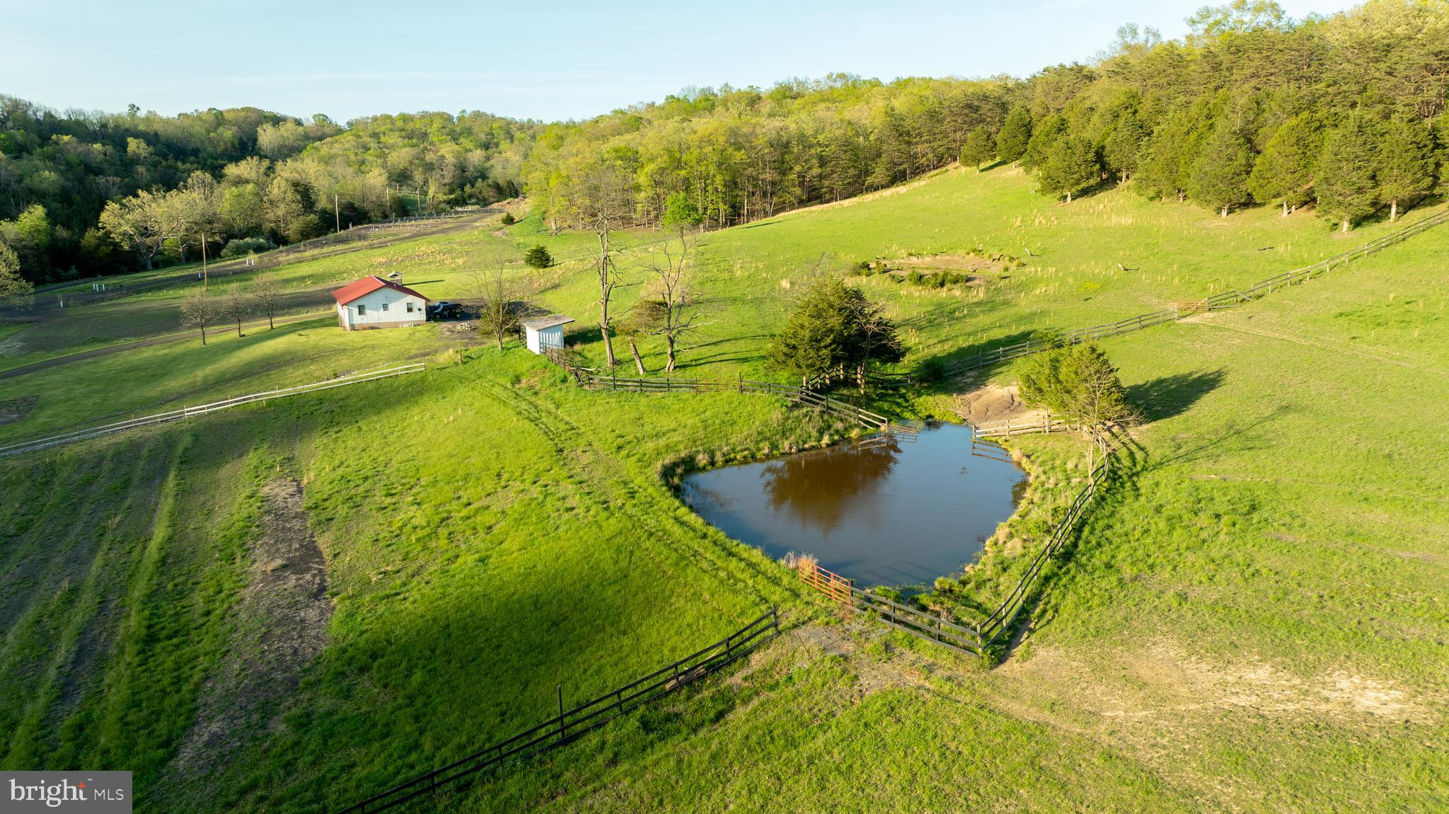CRYSTAL VALLEY RANCHETTES - Farm