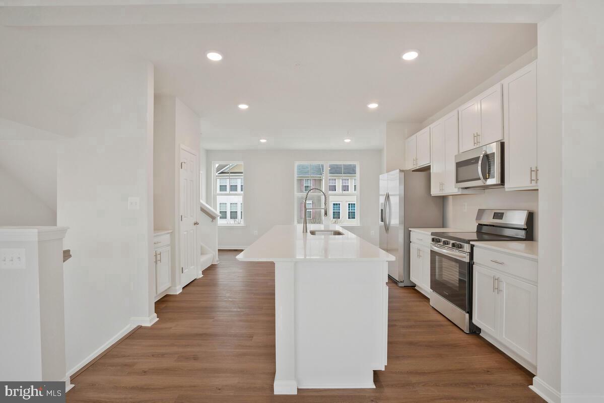 290 TOPHER'S TRAIL