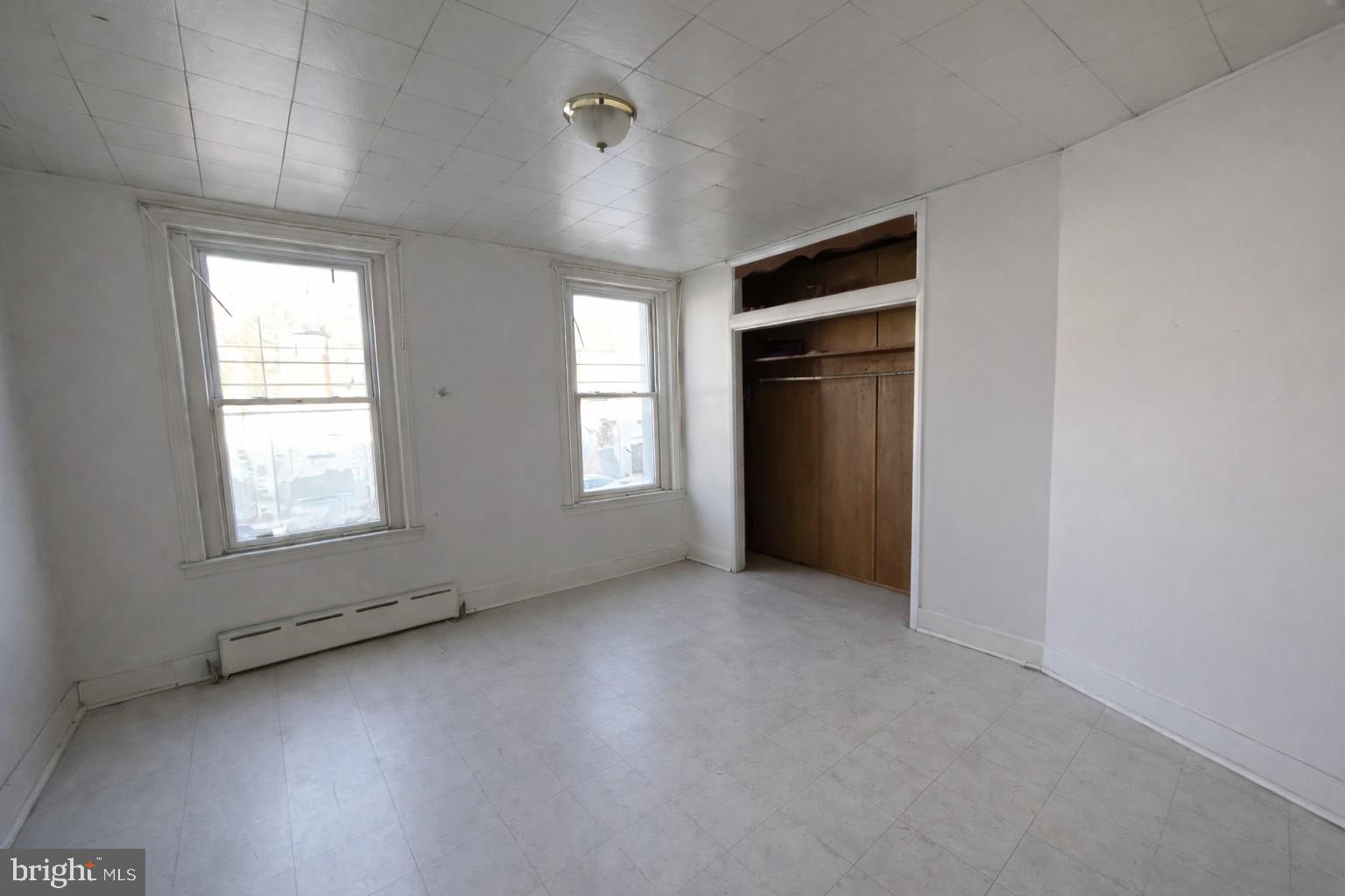 PHILADELPHIA - Residential