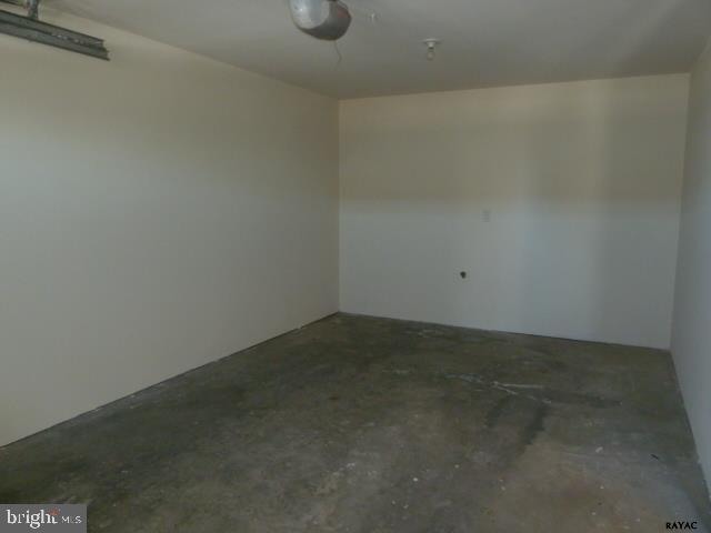 CARRIAGE CROSSINGS - Residential