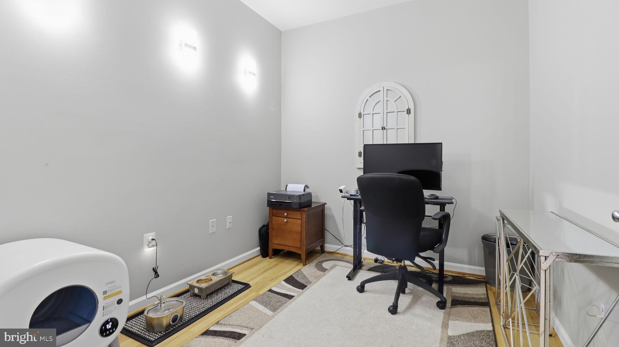 CHANTILLY PARK - Residential