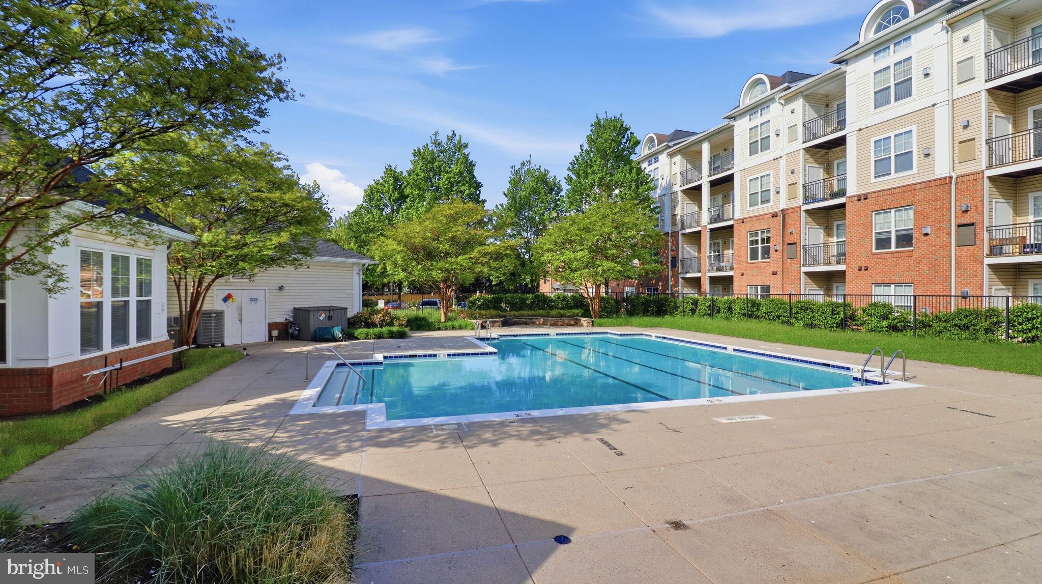 CHANTILLY PARK - Residential