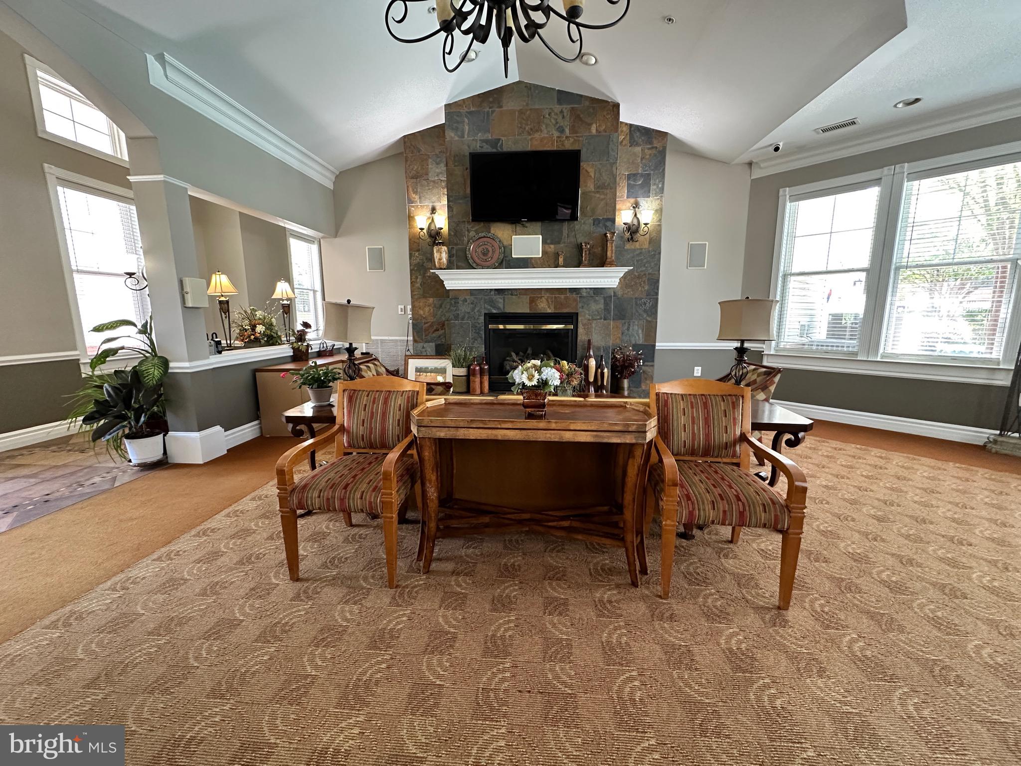 CHANTILLY PARK - Residential