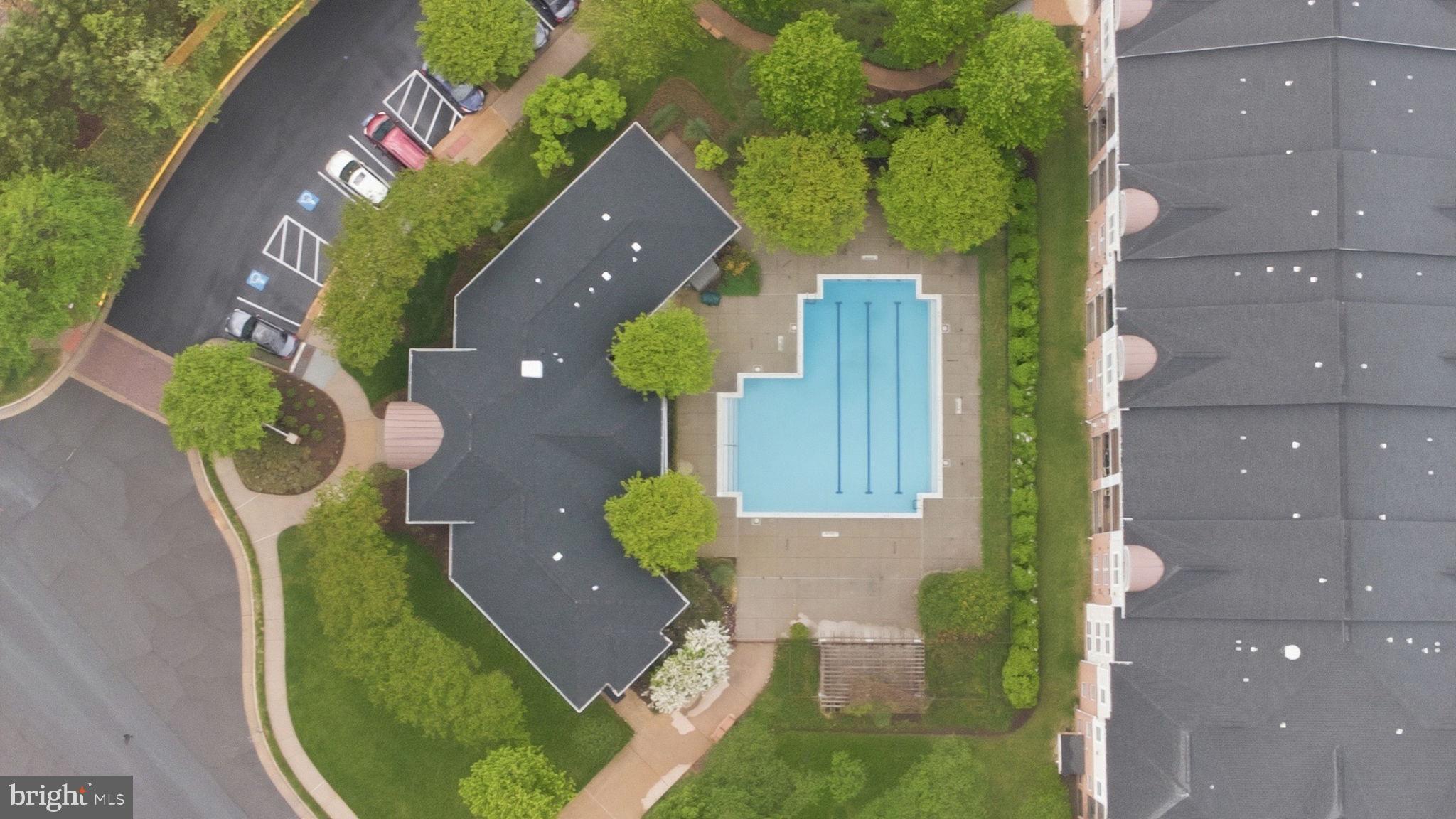 CHANTILLY PARK - Residential