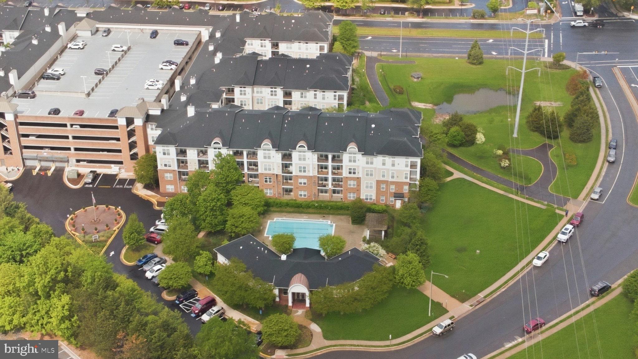 CHANTILLY PARK - Residential