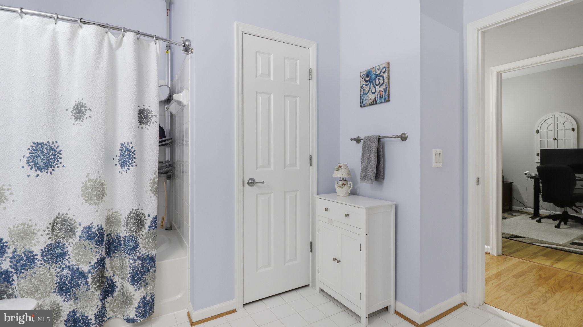 CHANTILLY PARK - Residential