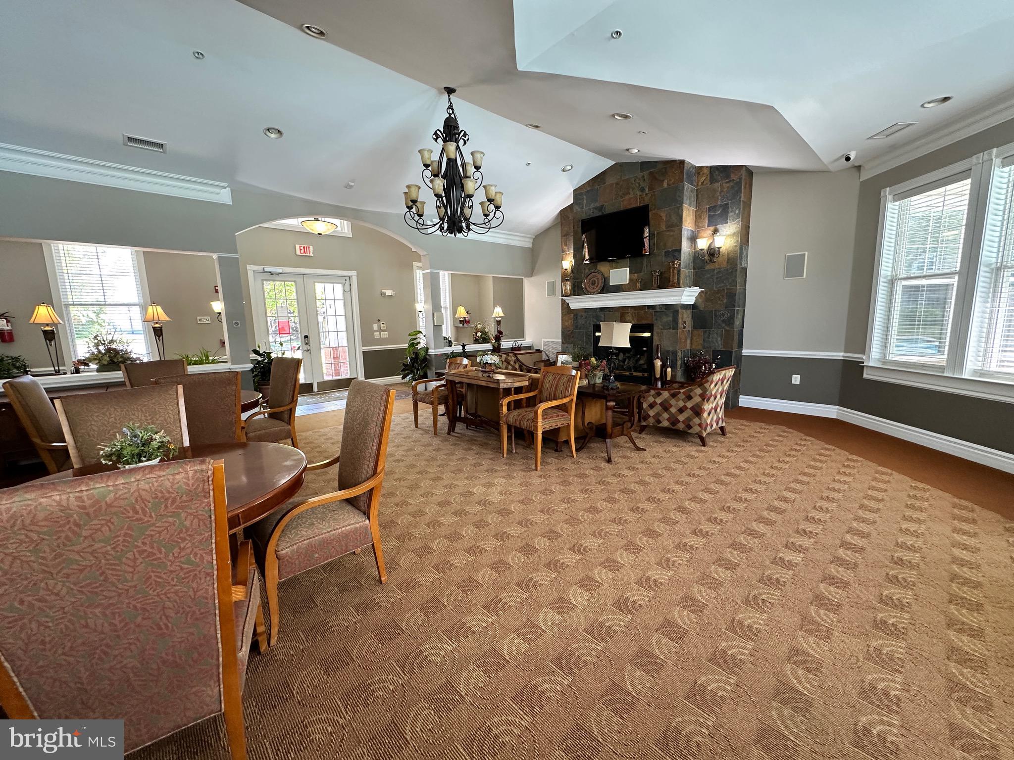 CHANTILLY PARK - Residential