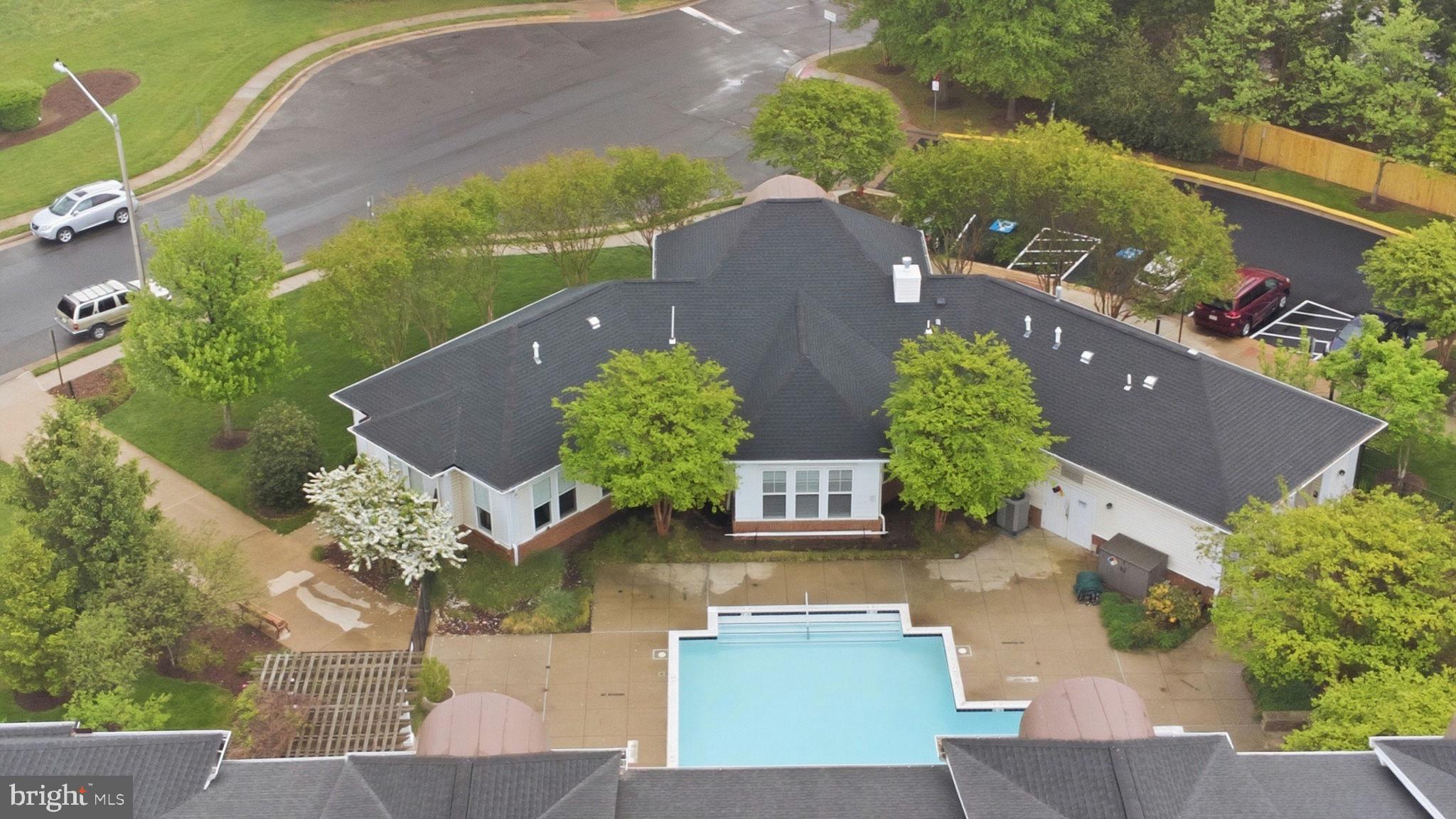 CHANTILLY PARK - Residential