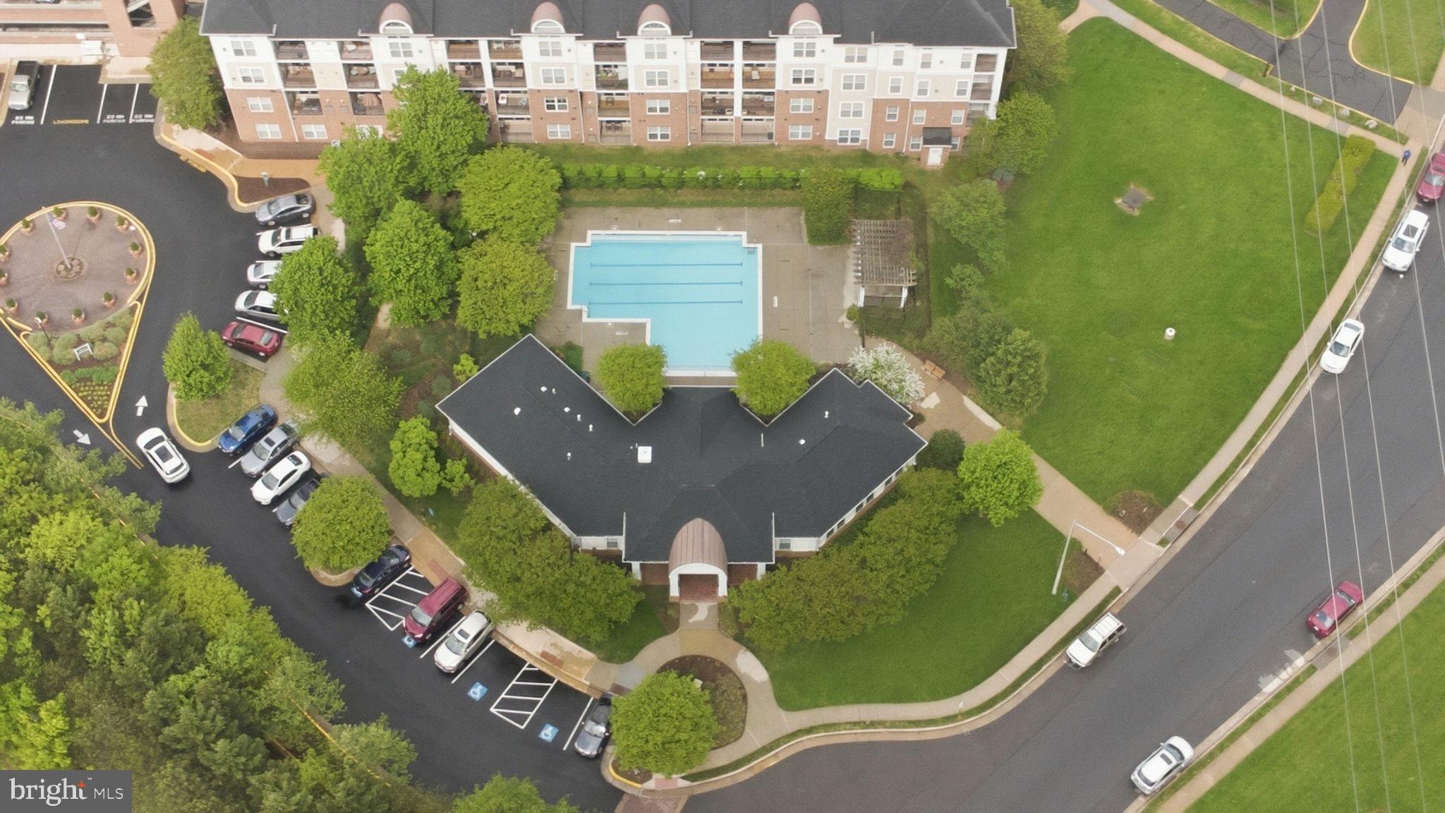 CHANTILLY PARK - Residential