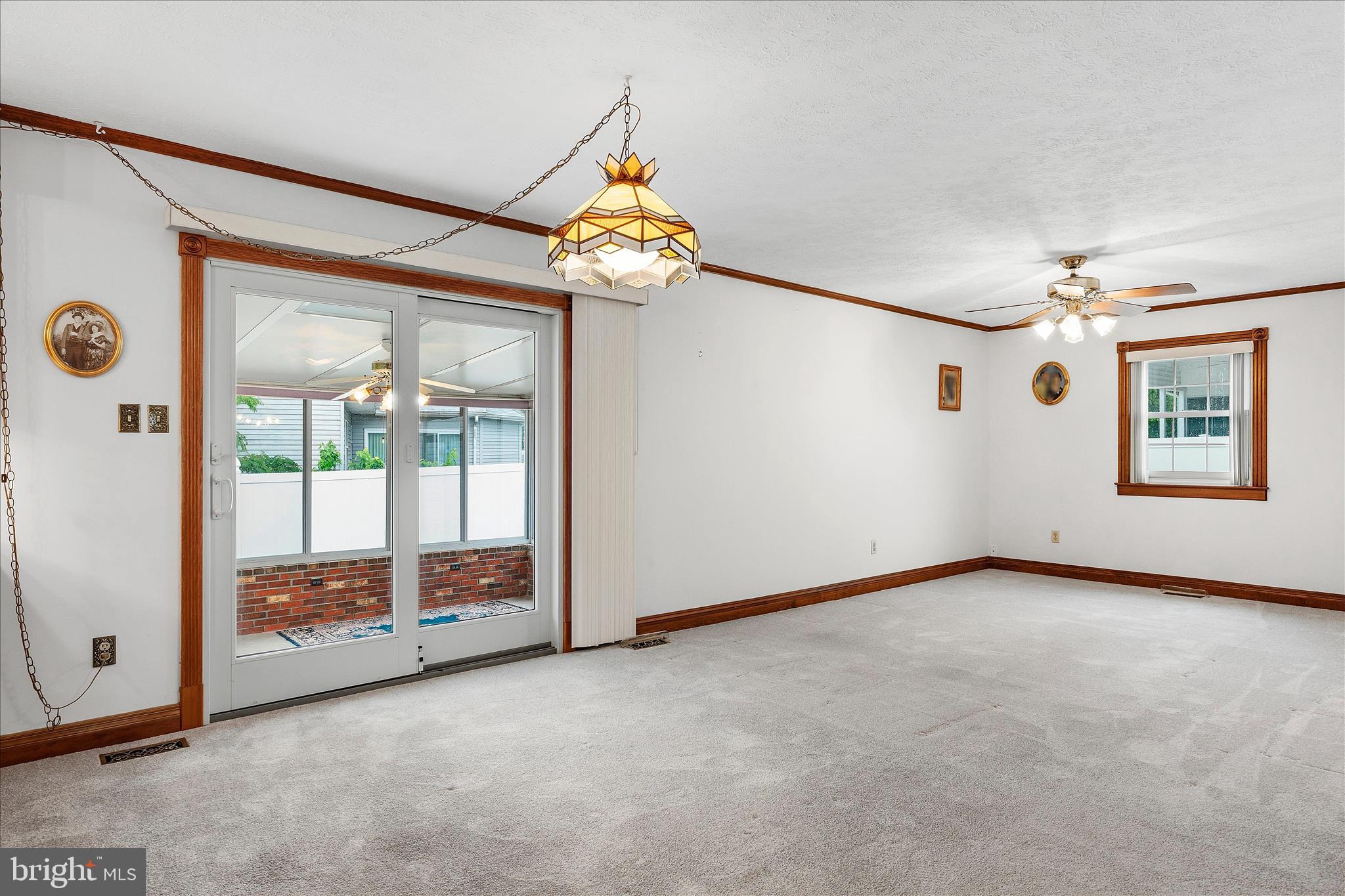 WILLIAMSTOWNE - Residential