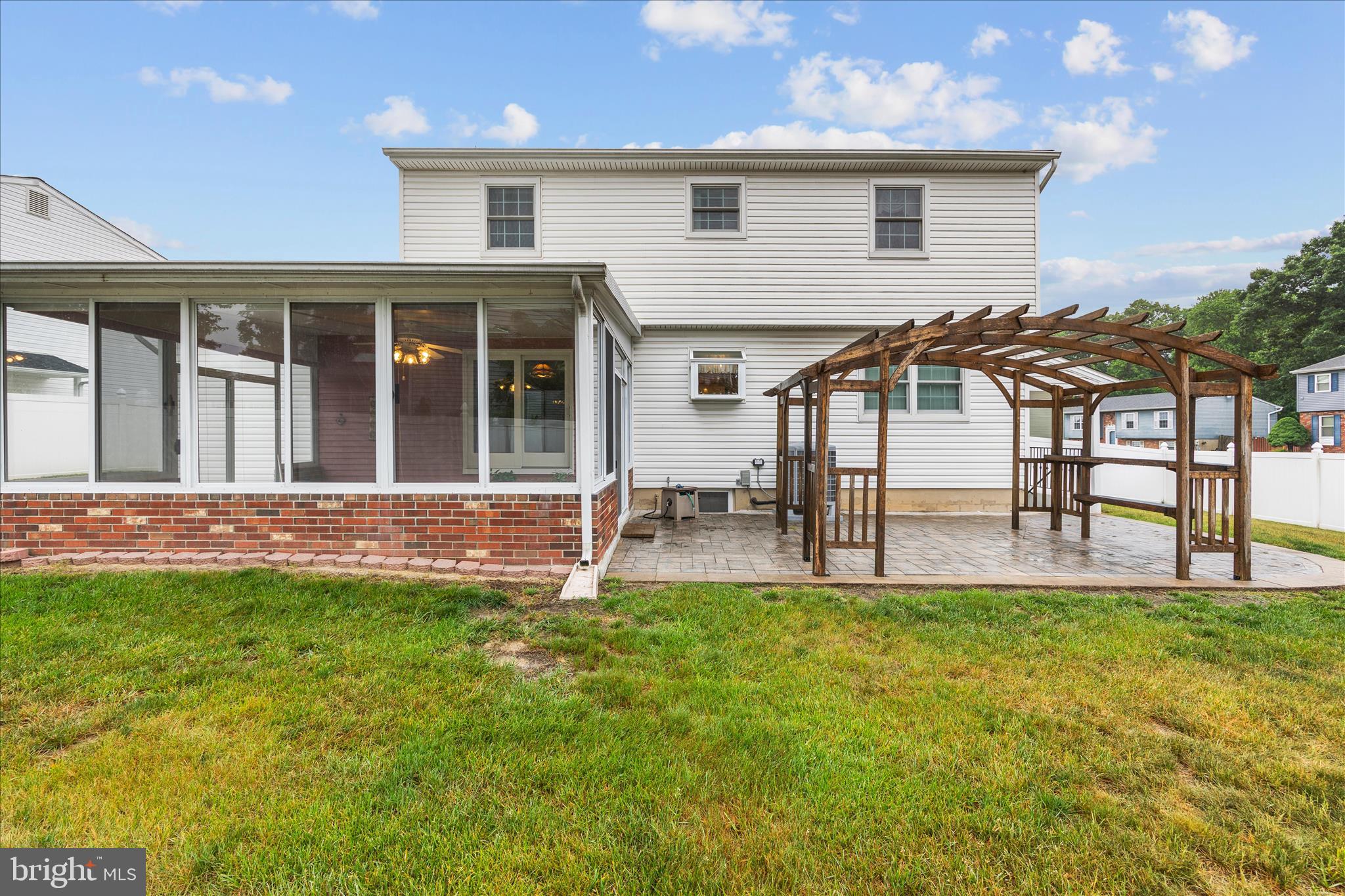 WILLIAMSTOWNE - Residential