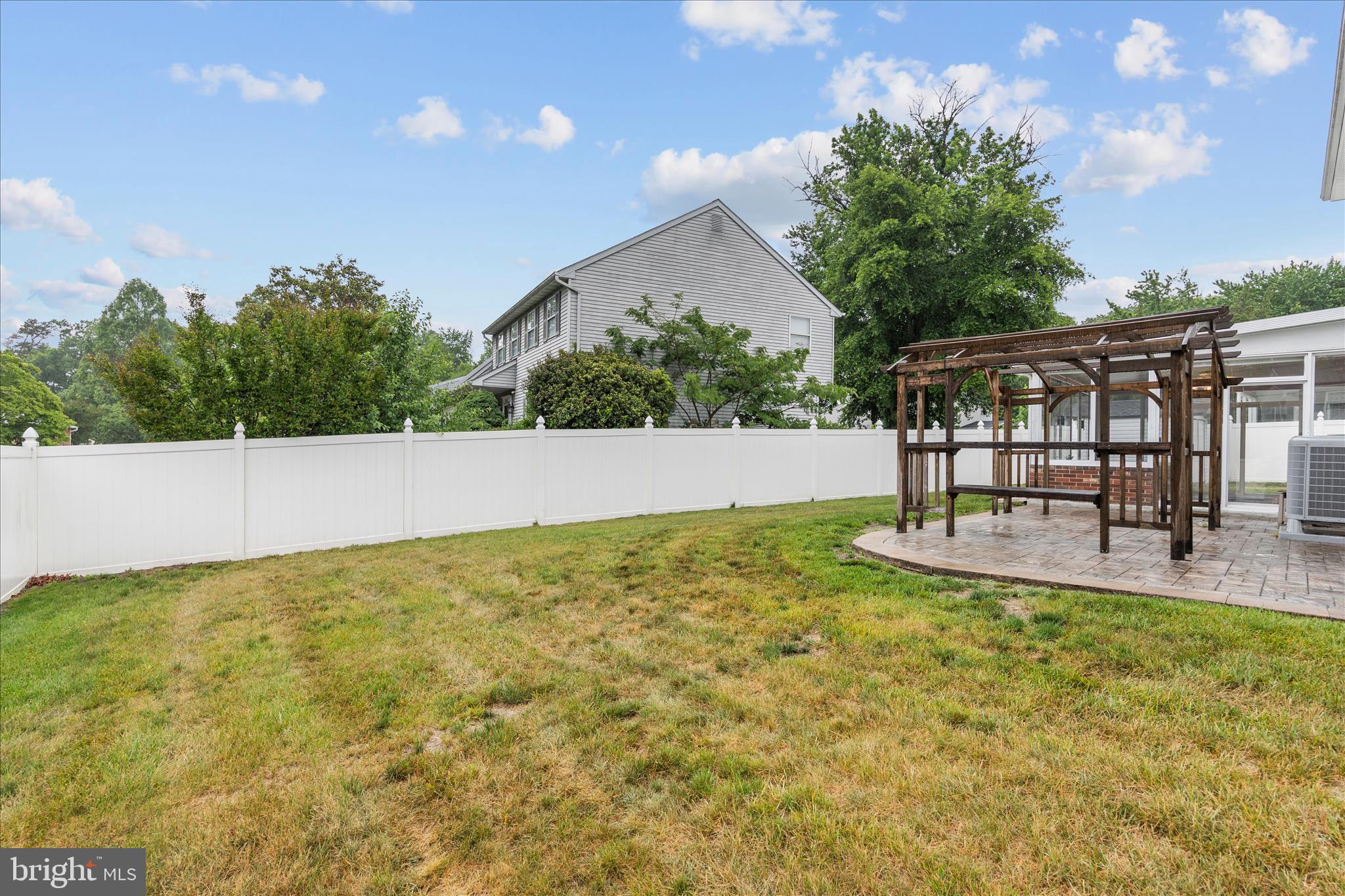 WILLIAMSTOWNE - Residential