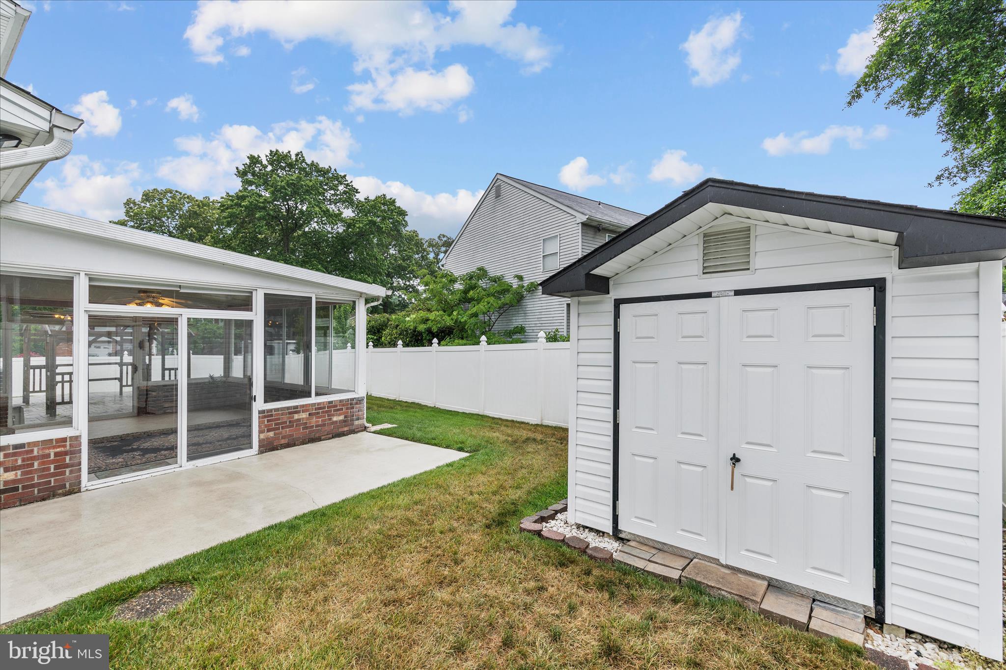WILLIAMSTOWNE - Residential