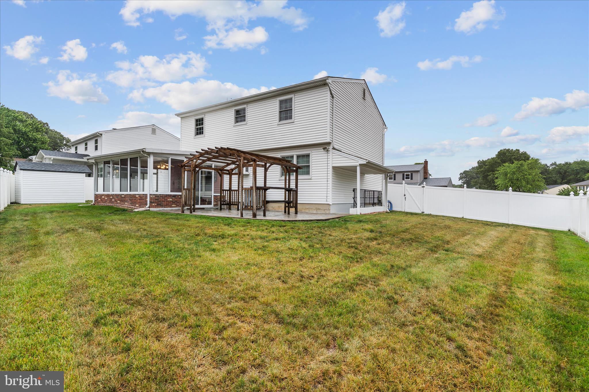 WILLIAMSTOWNE - Residential