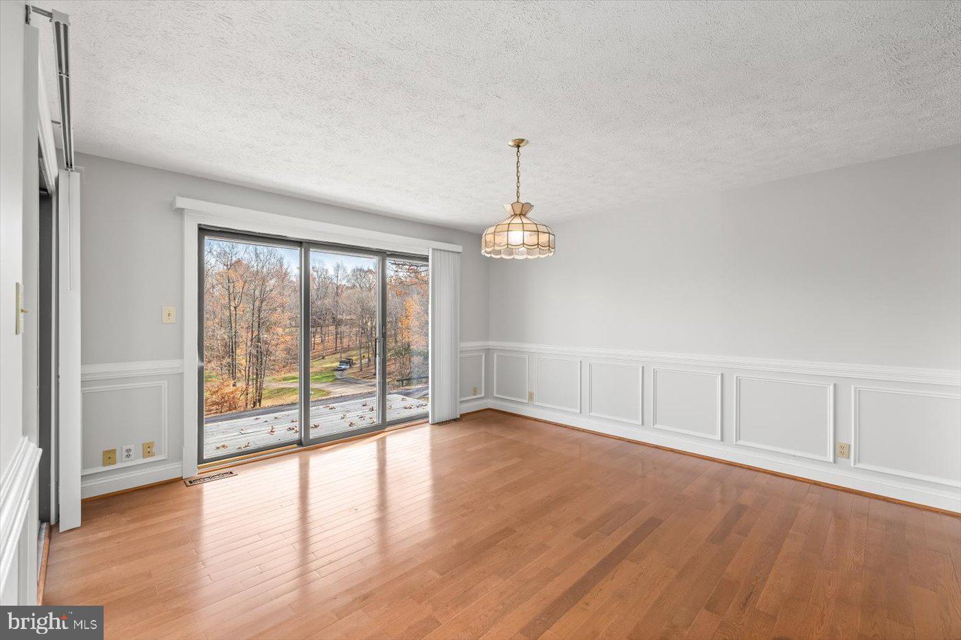 DOGWOOD AIR PARK - Residential Lease