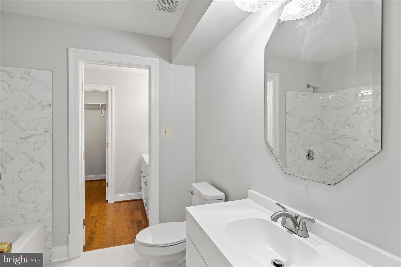 DOGWOOD AIR PARK - Residential Lease