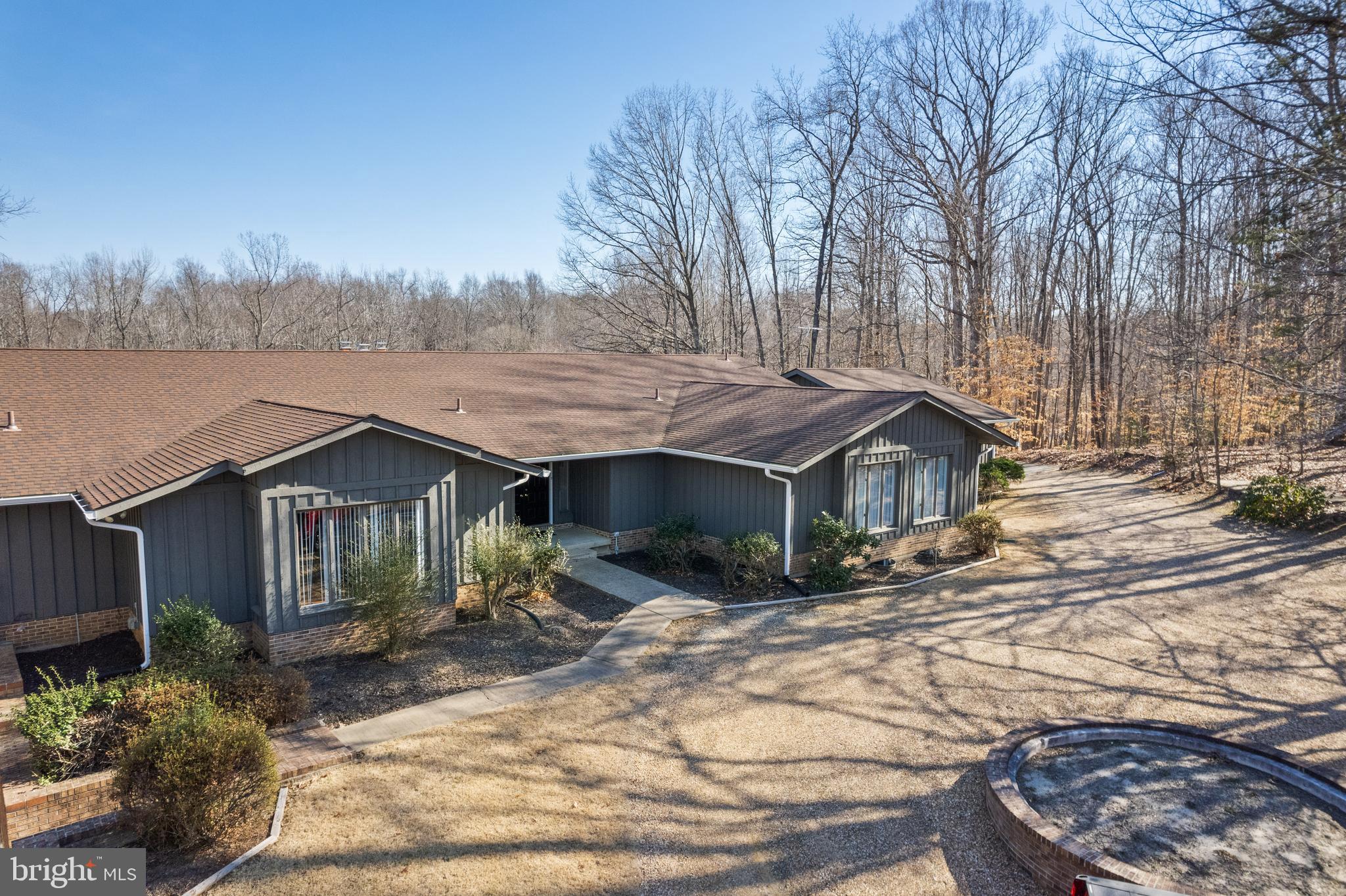 DOGWOOD AIR PARK - Residential Lease