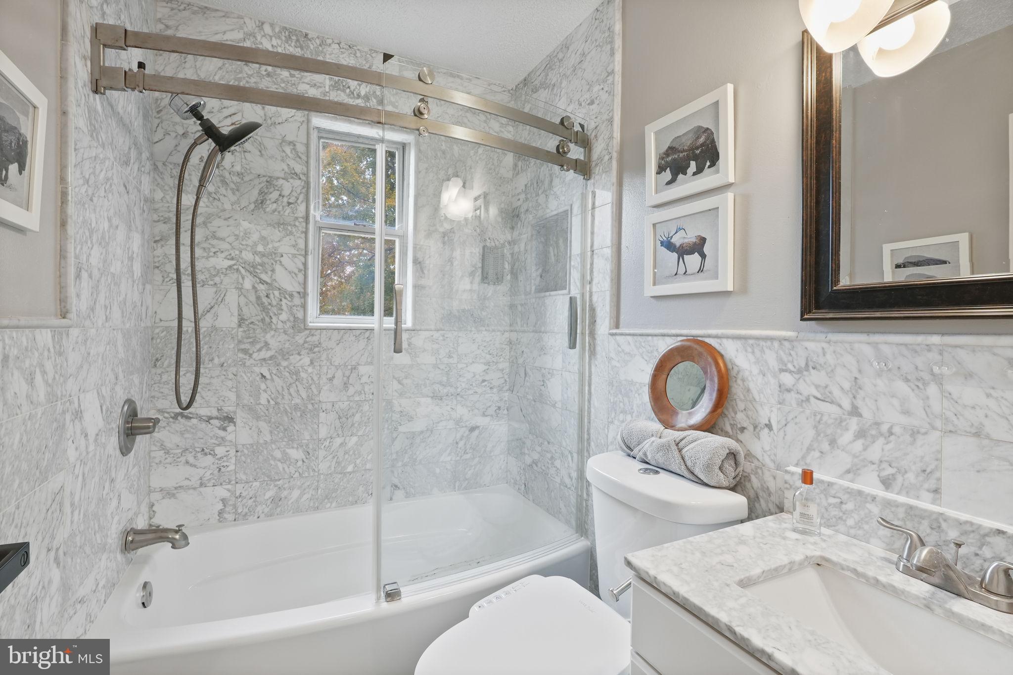 CHEVY CHASE CREST - Residential