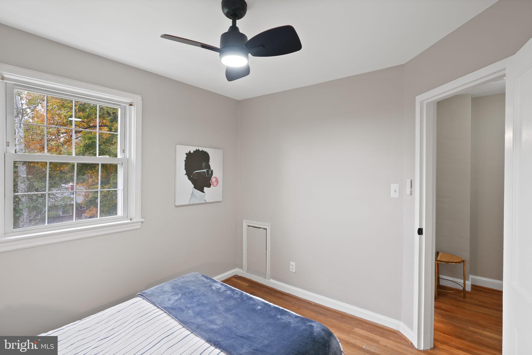 CHEVY CHASE CREST - Residential