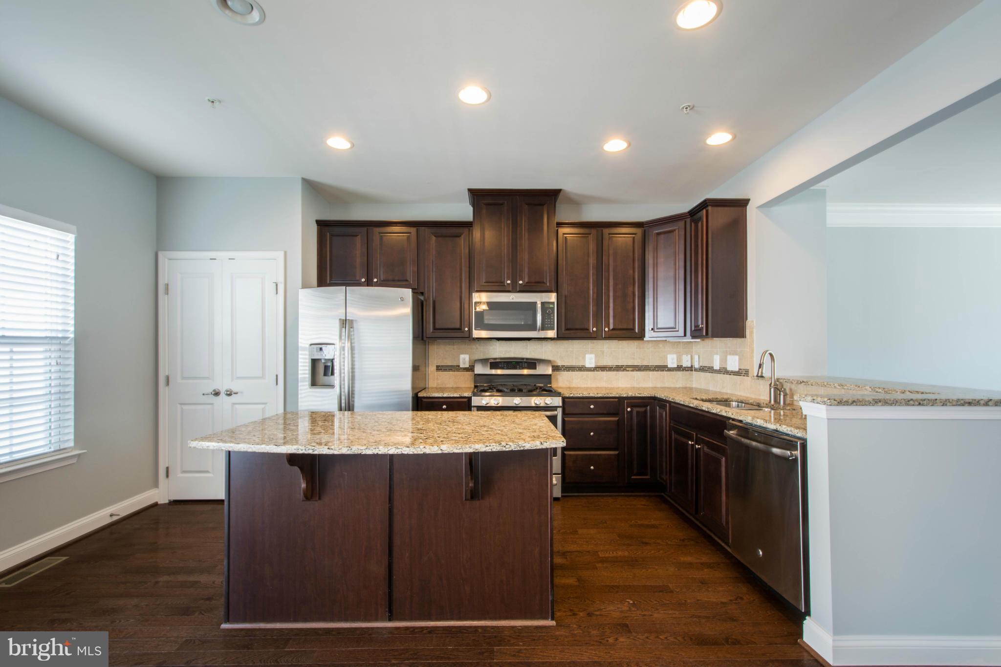 HOWARD SQUARE - Residential Lease