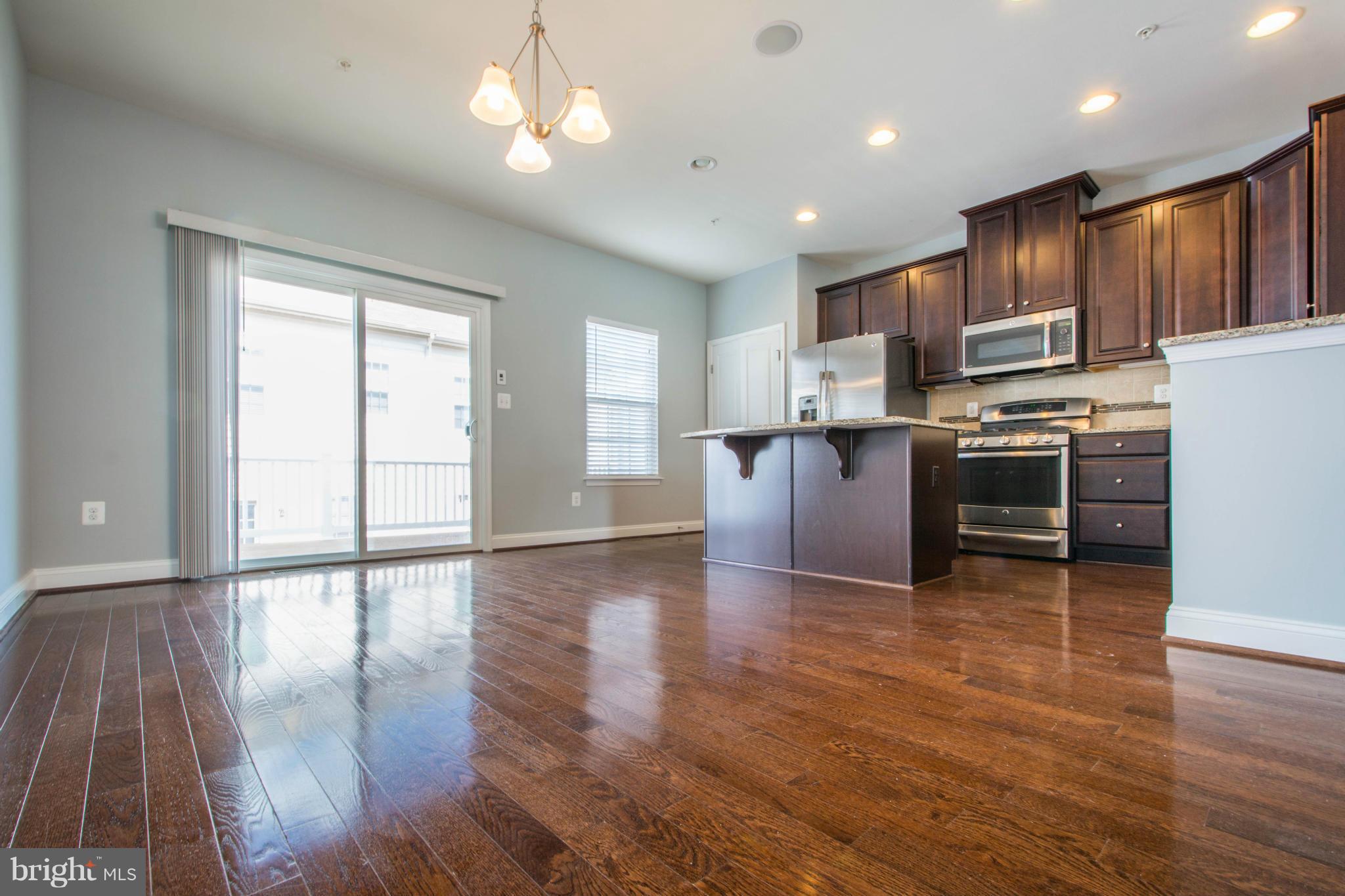 HOWARD SQUARE - Residential Lease