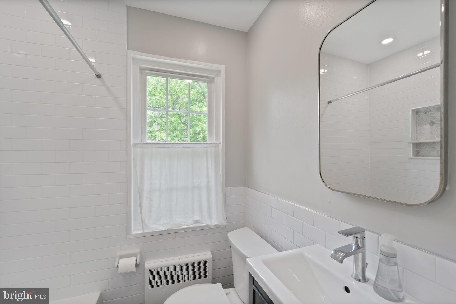 WARWICK VILLAGE - Residential