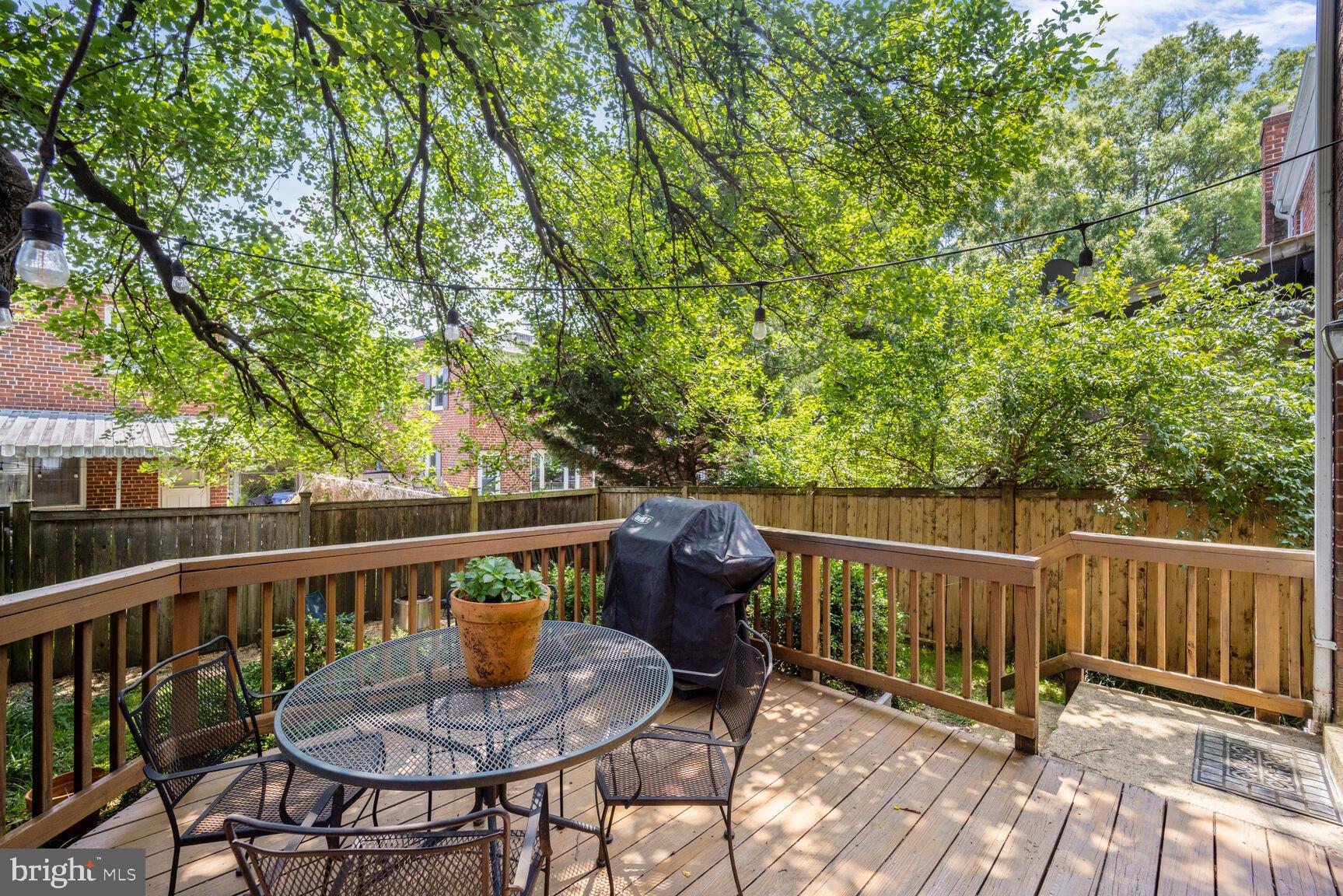 WARWICK VILLAGE - Residential