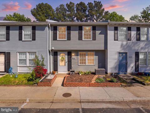 Photo of 7027 Bryant Towne Court, ALEXANDRIA, VA 22306 (MLS # VAFX2303592)