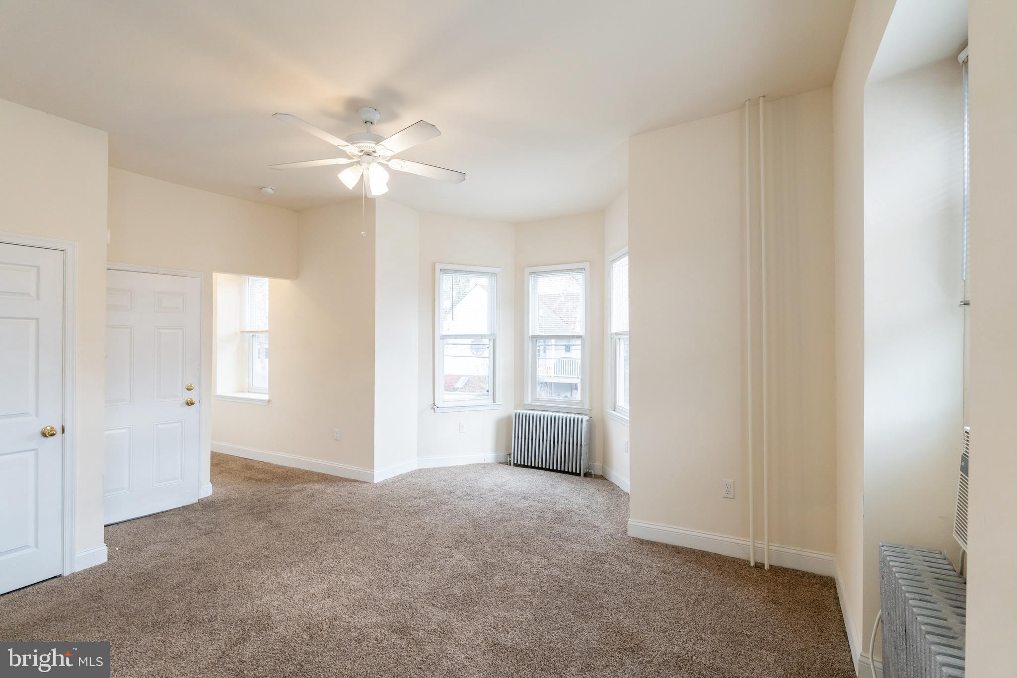 ROXBOROUGH - Residential Lease