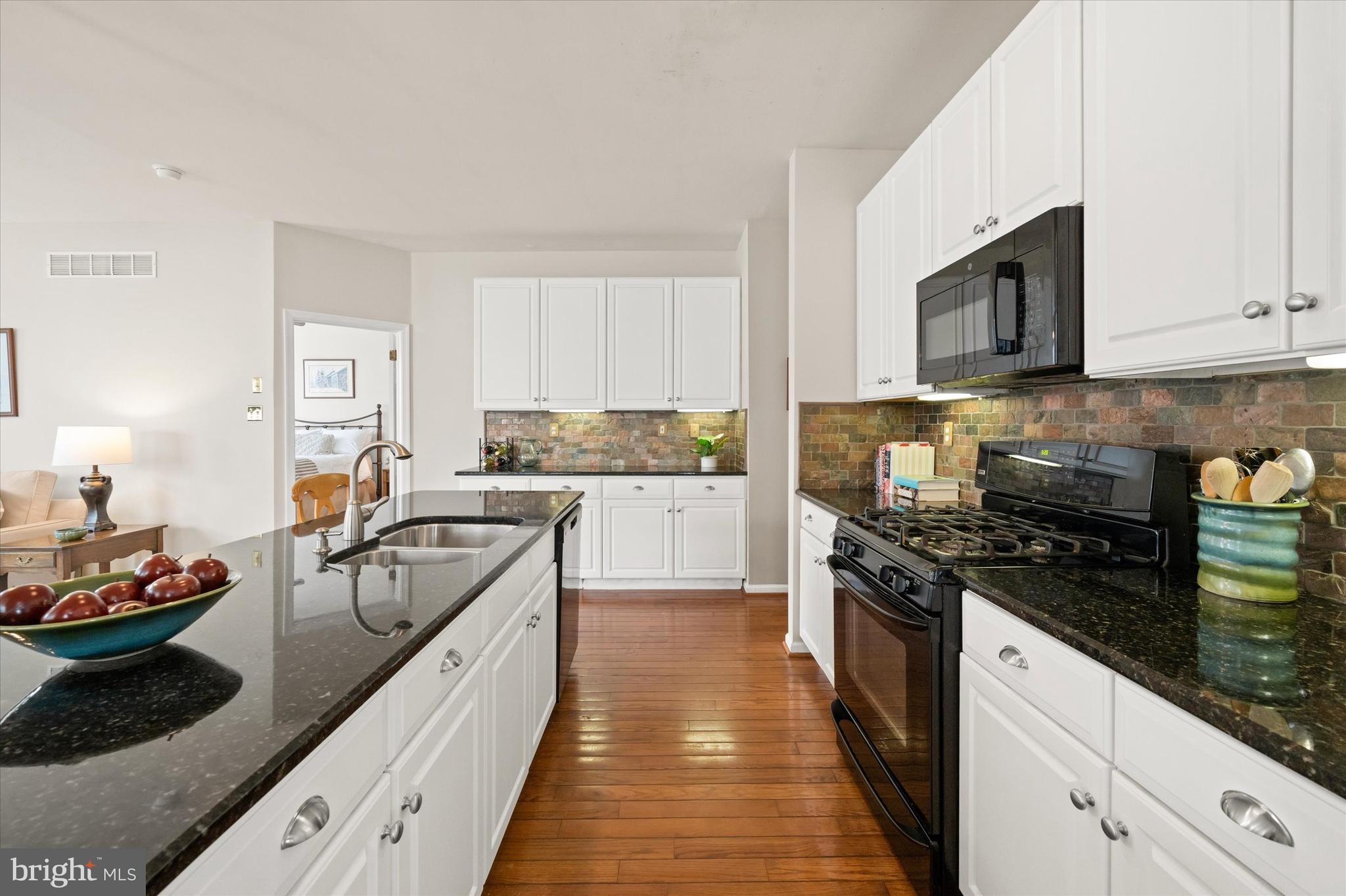 FOX HILL FARM - Residential