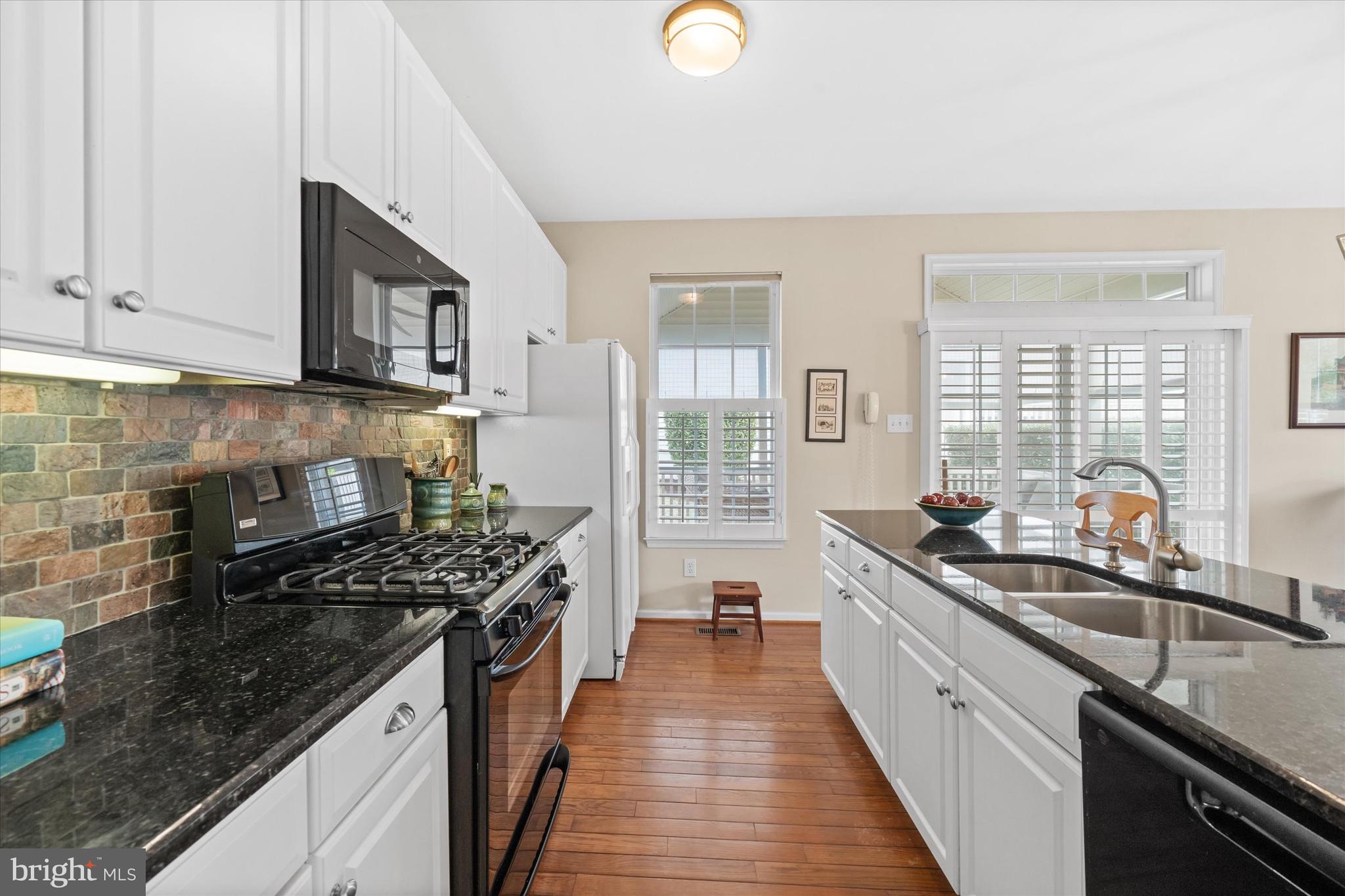 FOX HILL FARM - Residential