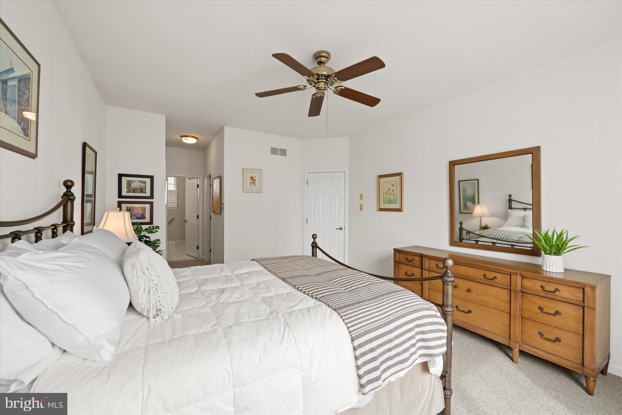 FOX HILL FARM - Residential