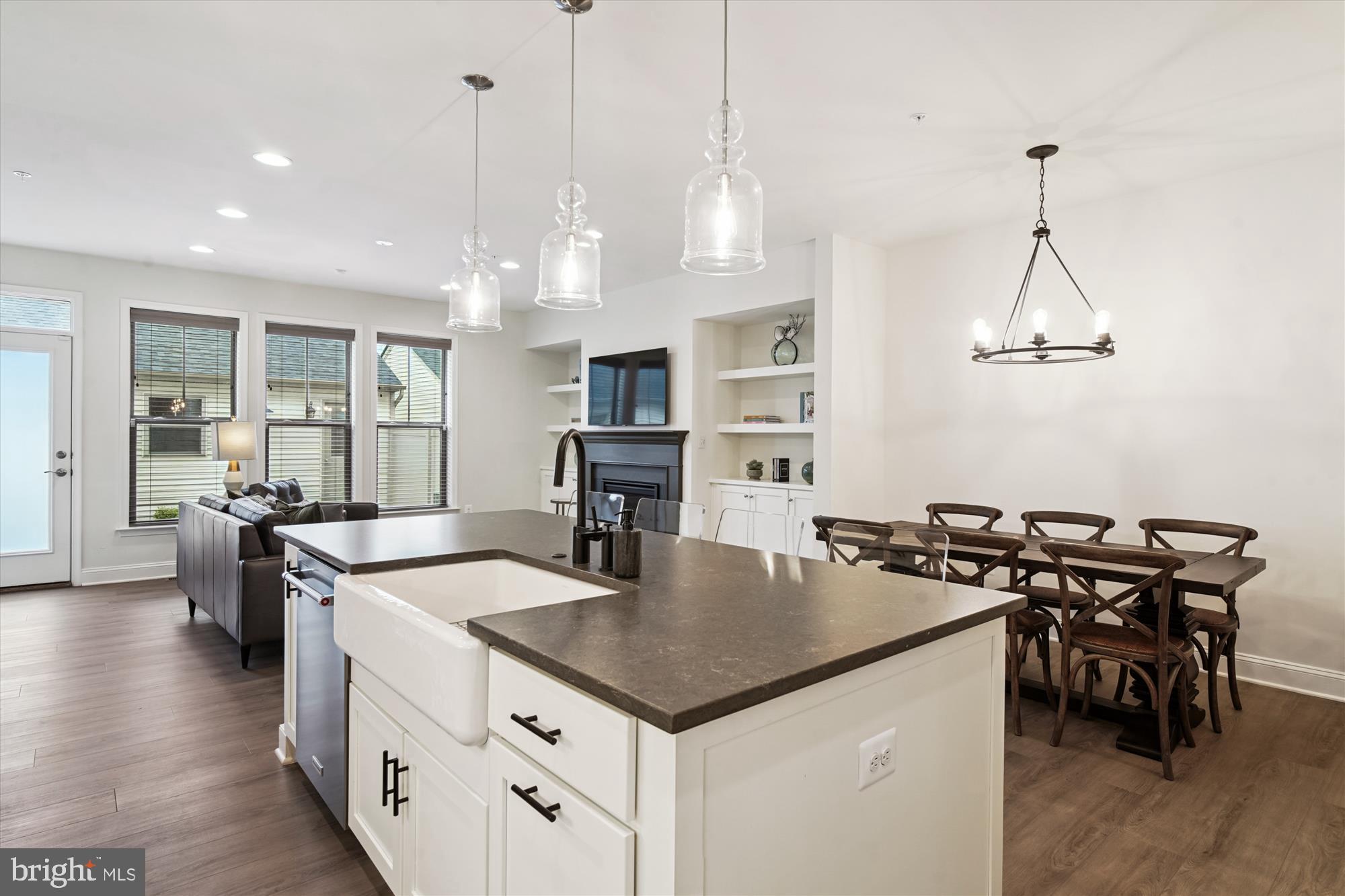 WORMANS MILL - Residential