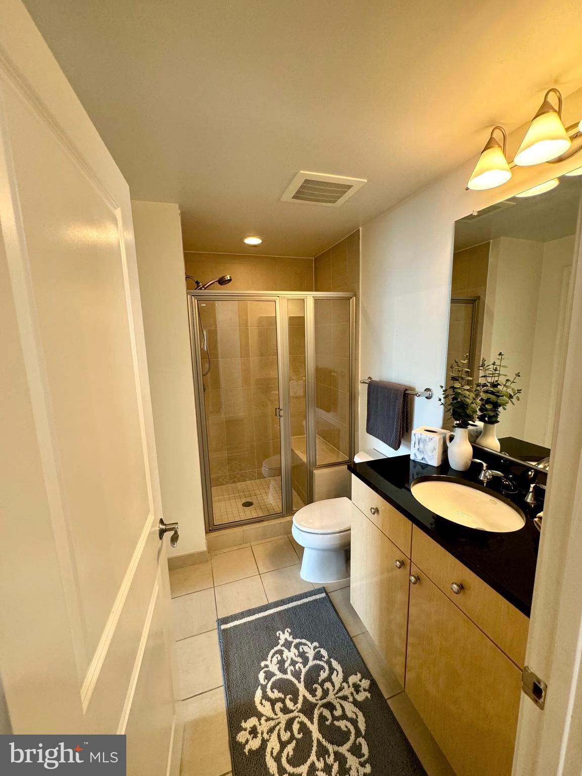 MIDTOWN AT RESTON TOWN CENTER - Residential