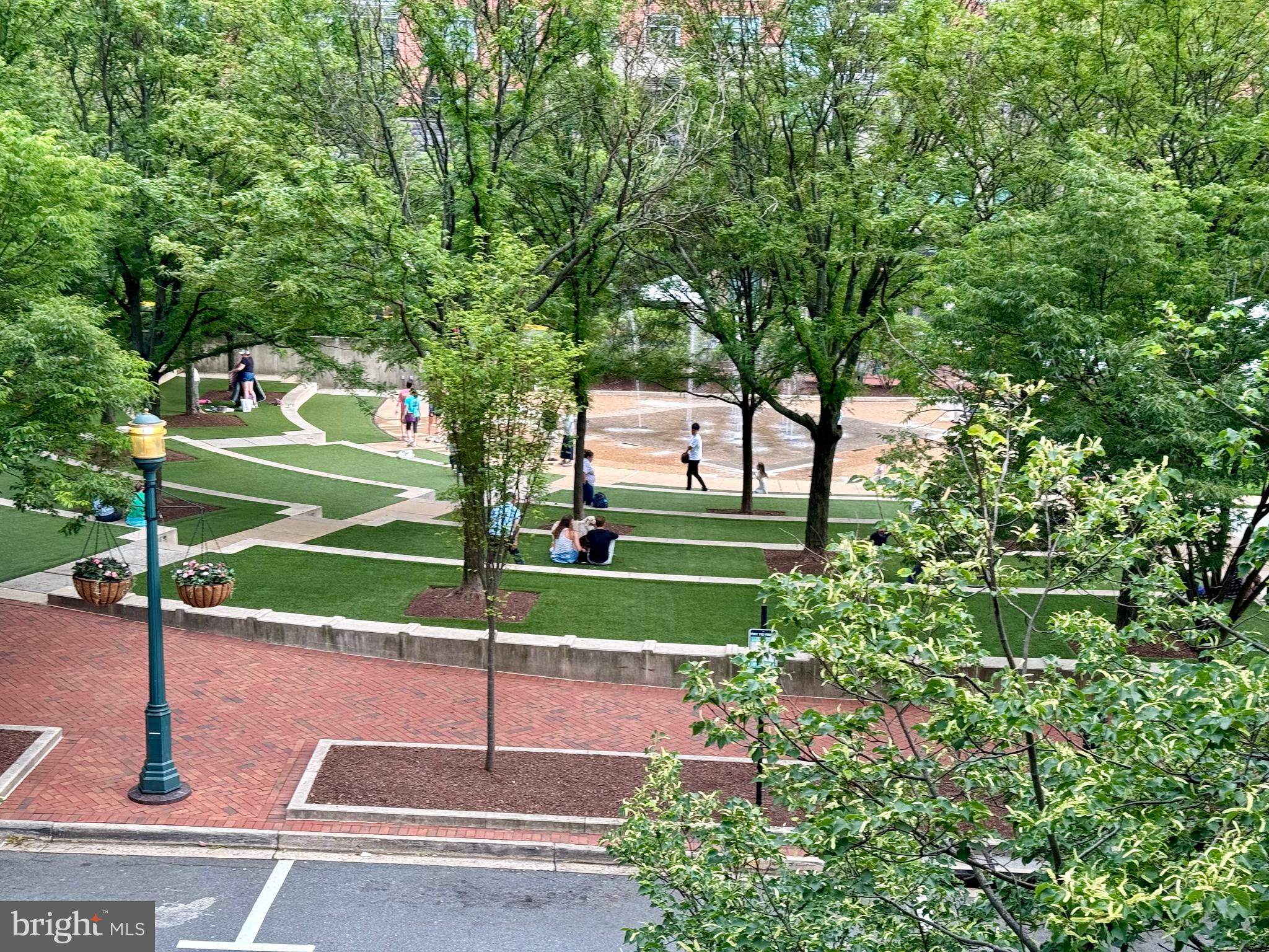 MIDTOWN AT RESTON TOWN CENTER - Residential