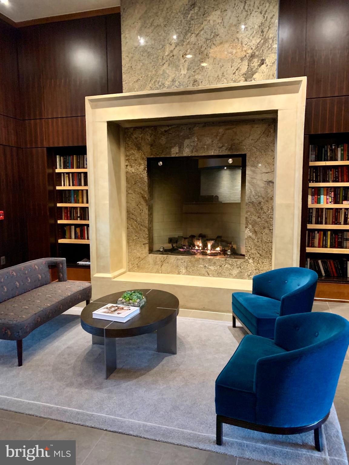 MIDTOWN AT RESTON TOWN CENTER - Residential