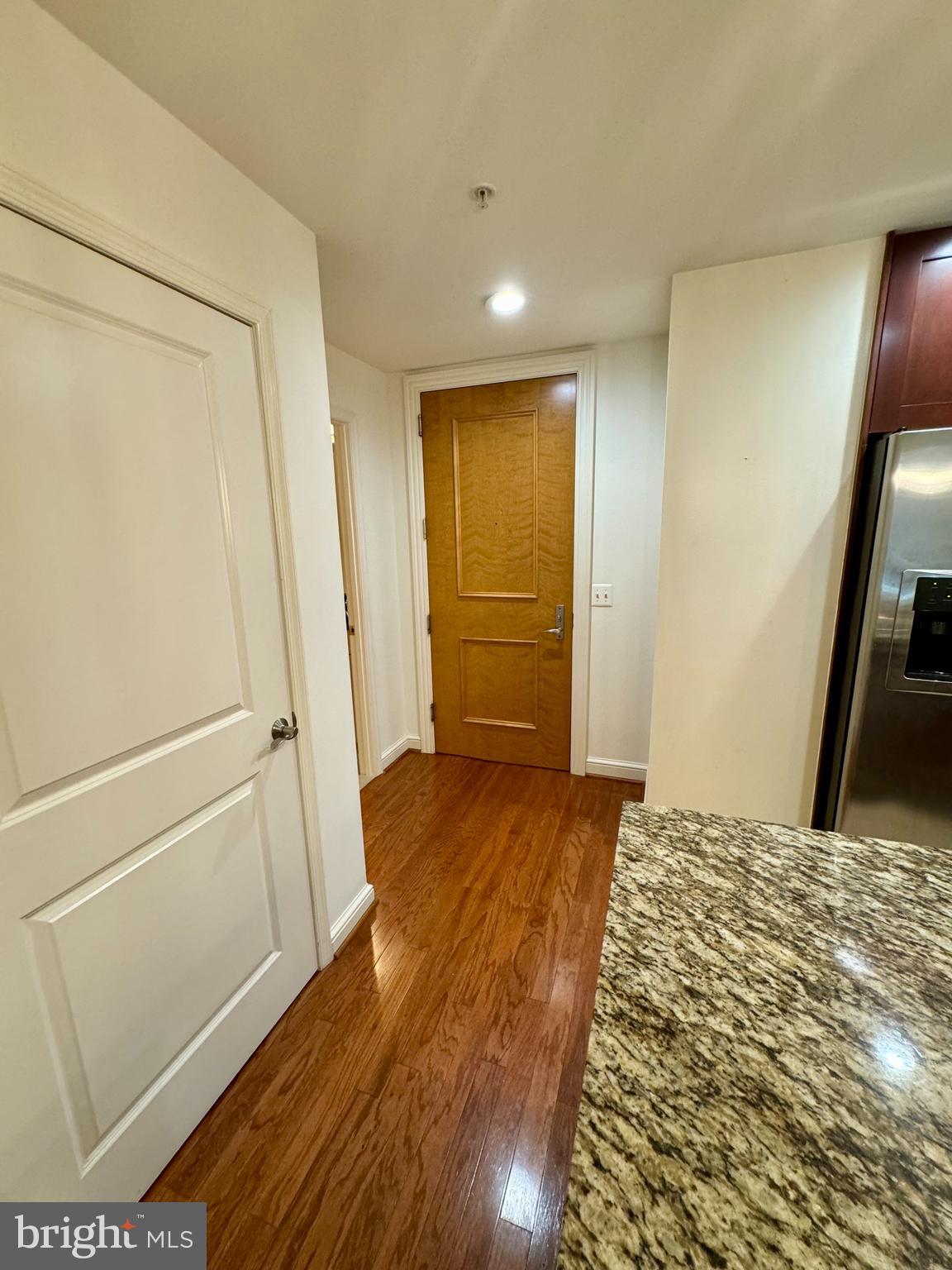 MIDTOWN AT RESTON TOWN CENTER - Residential