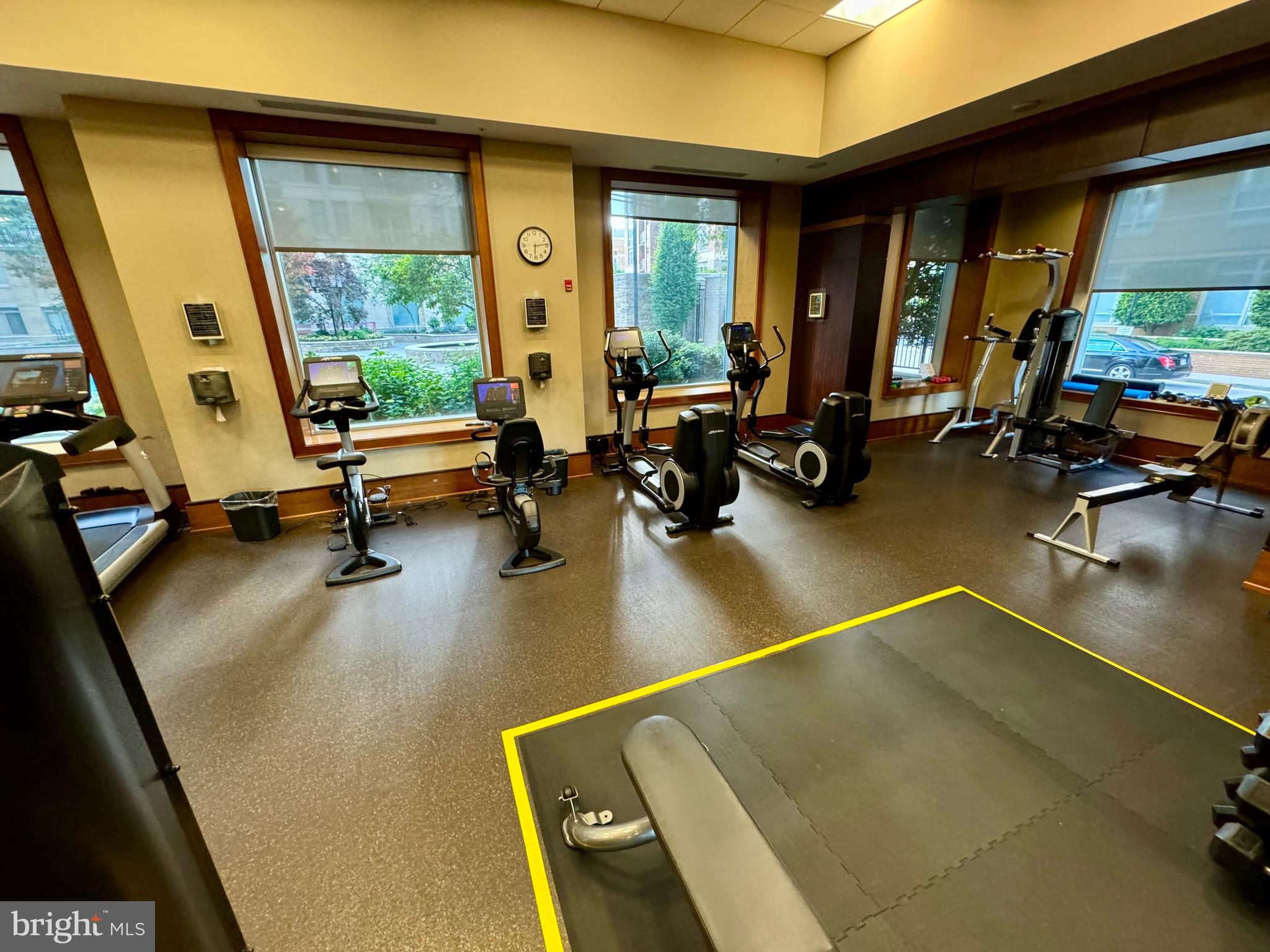 MIDTOWN AT RESTON TOWN CENTER - Residential