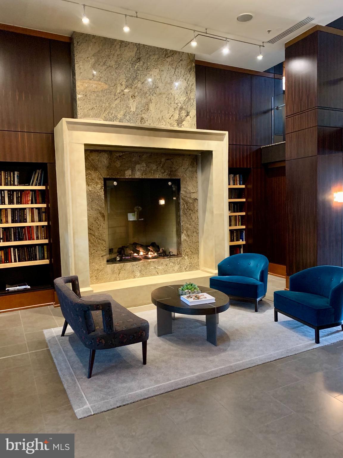 MIDTOWN AT RESTON TOWN CENTER - Residential