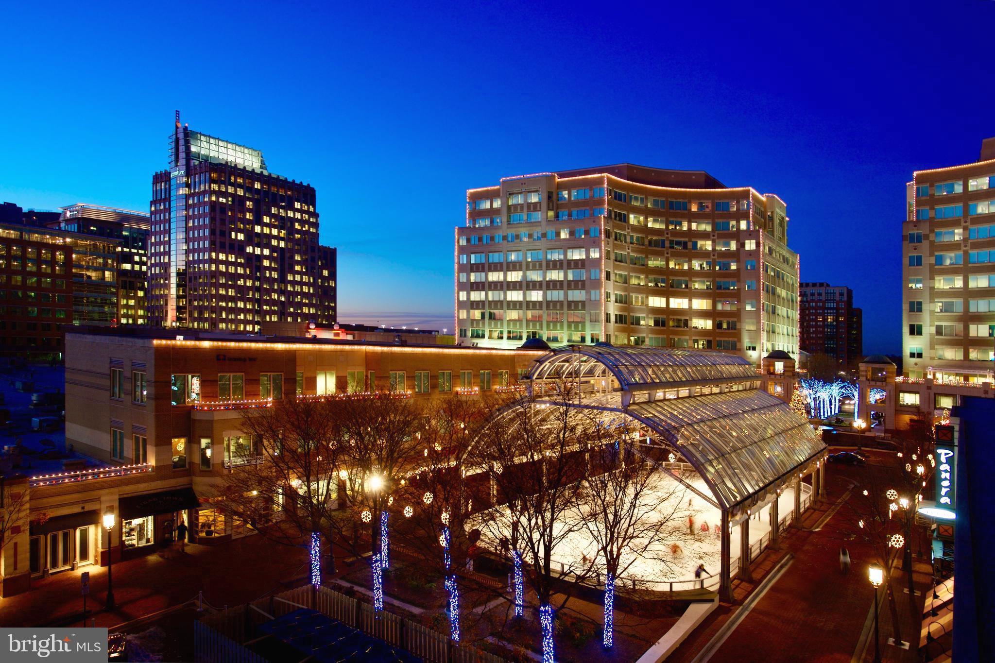 MIDTOWN AT RESTON TOWN CENTER - Residential