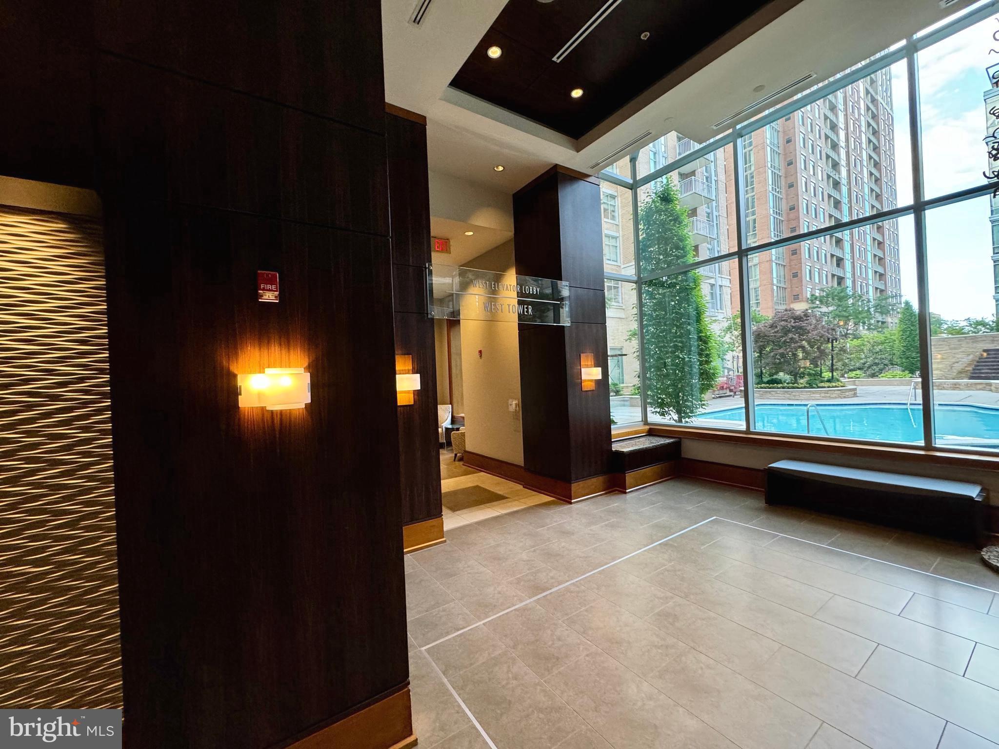 MIDTOWN AT RESTON TOWN CENTER - Residential