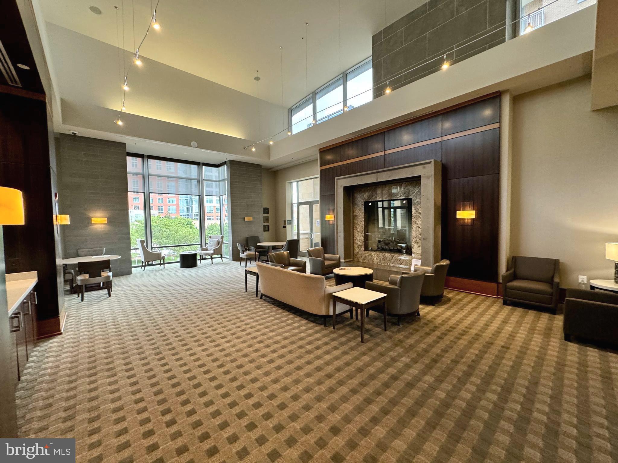 MIDTOWN AT RESTON TOWN CENTER - Residential