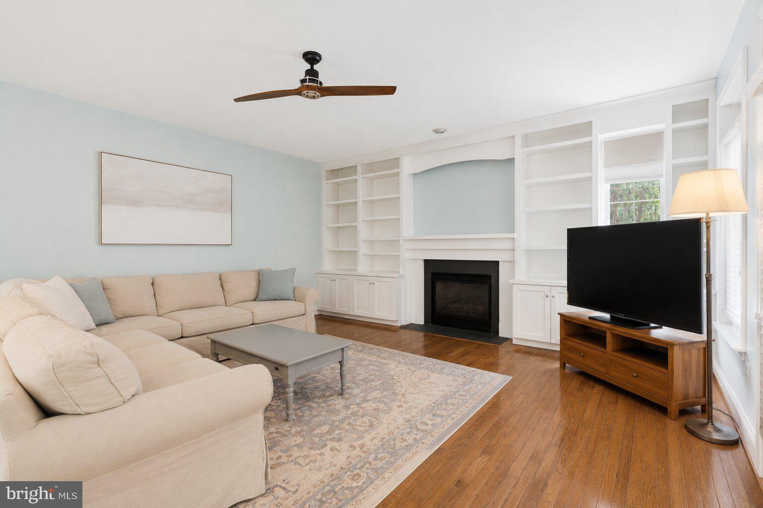 FOXLEIGH MEADOWS - Residential