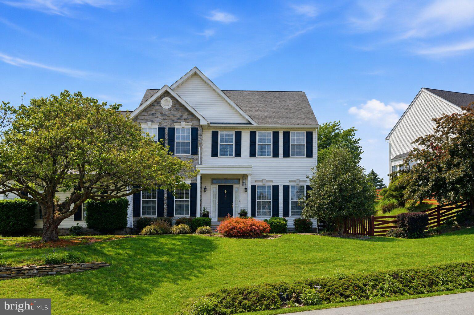 FOXLEIGH MEADOWS - Residential