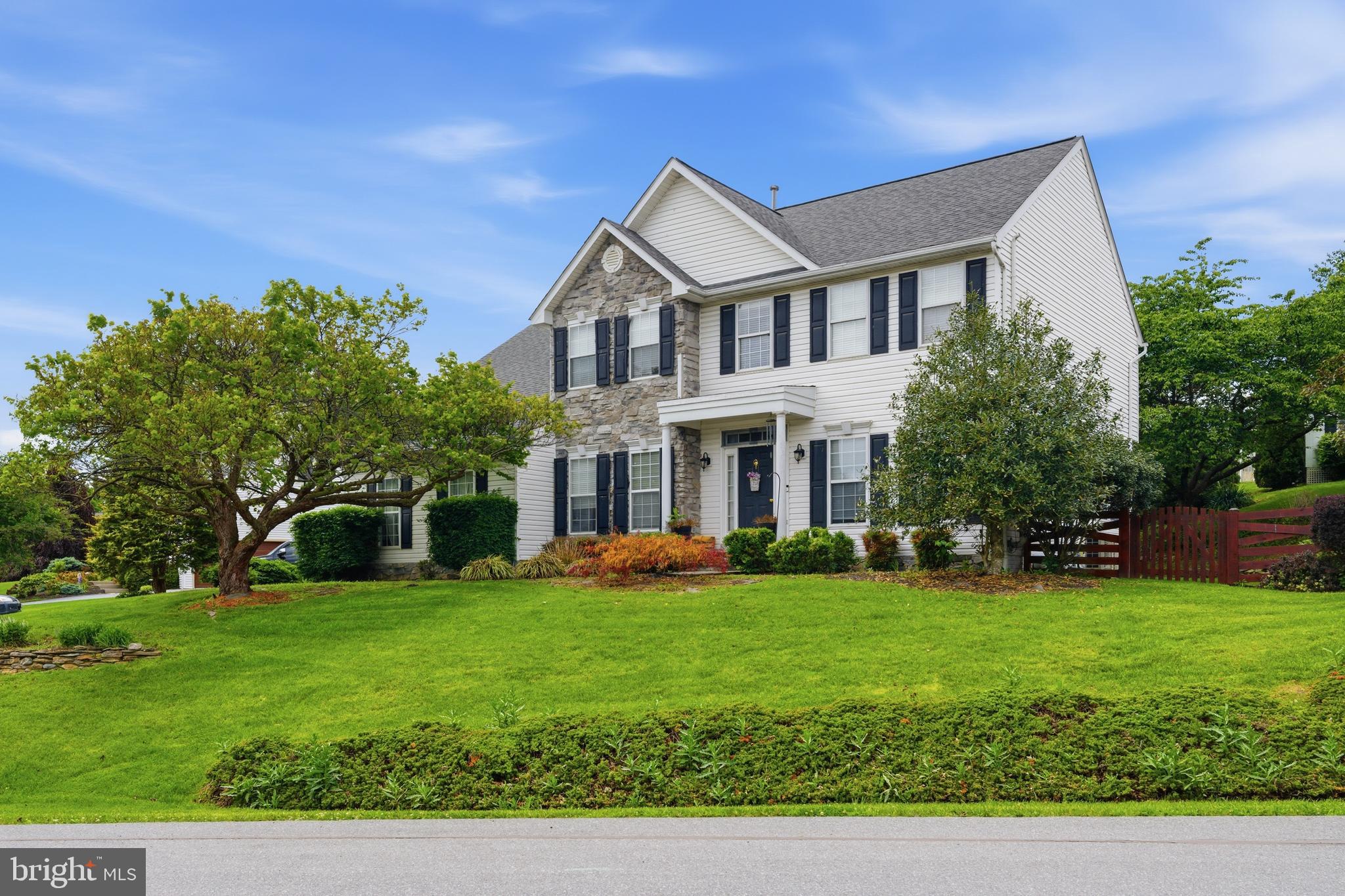 FOXLEIGH MEADOWS - Residential