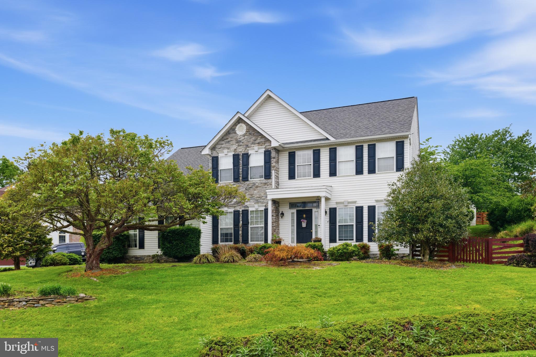 FOXLEIGH MEADOWS - Residential