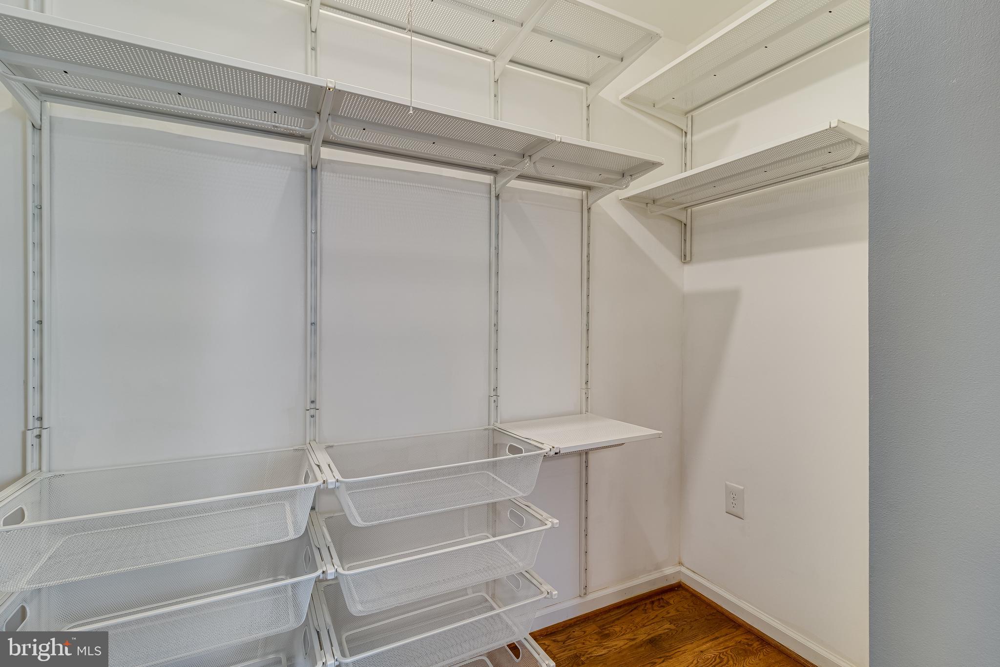 DRUM POINT - Residential