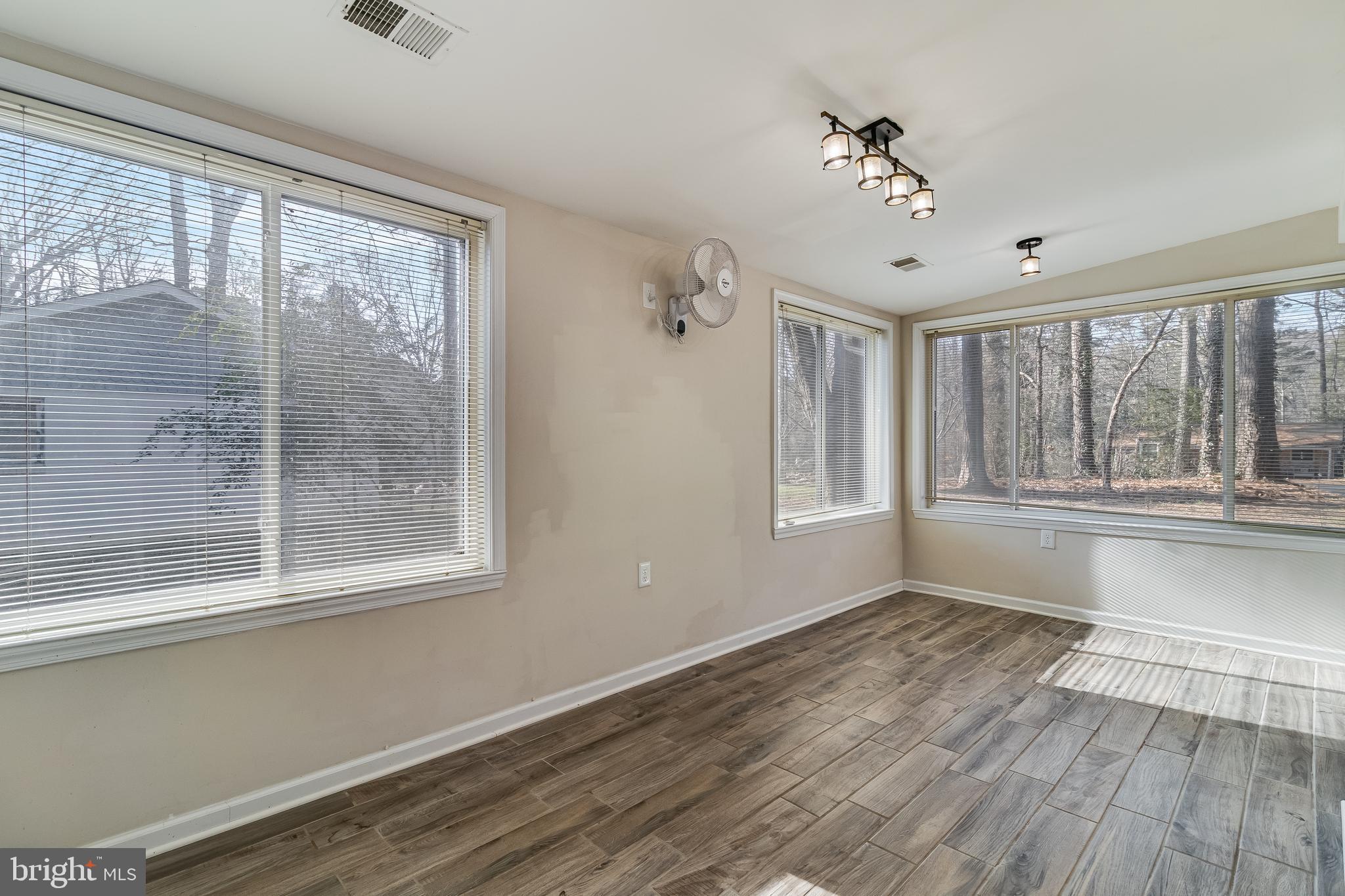 DRUM POINT - Residential