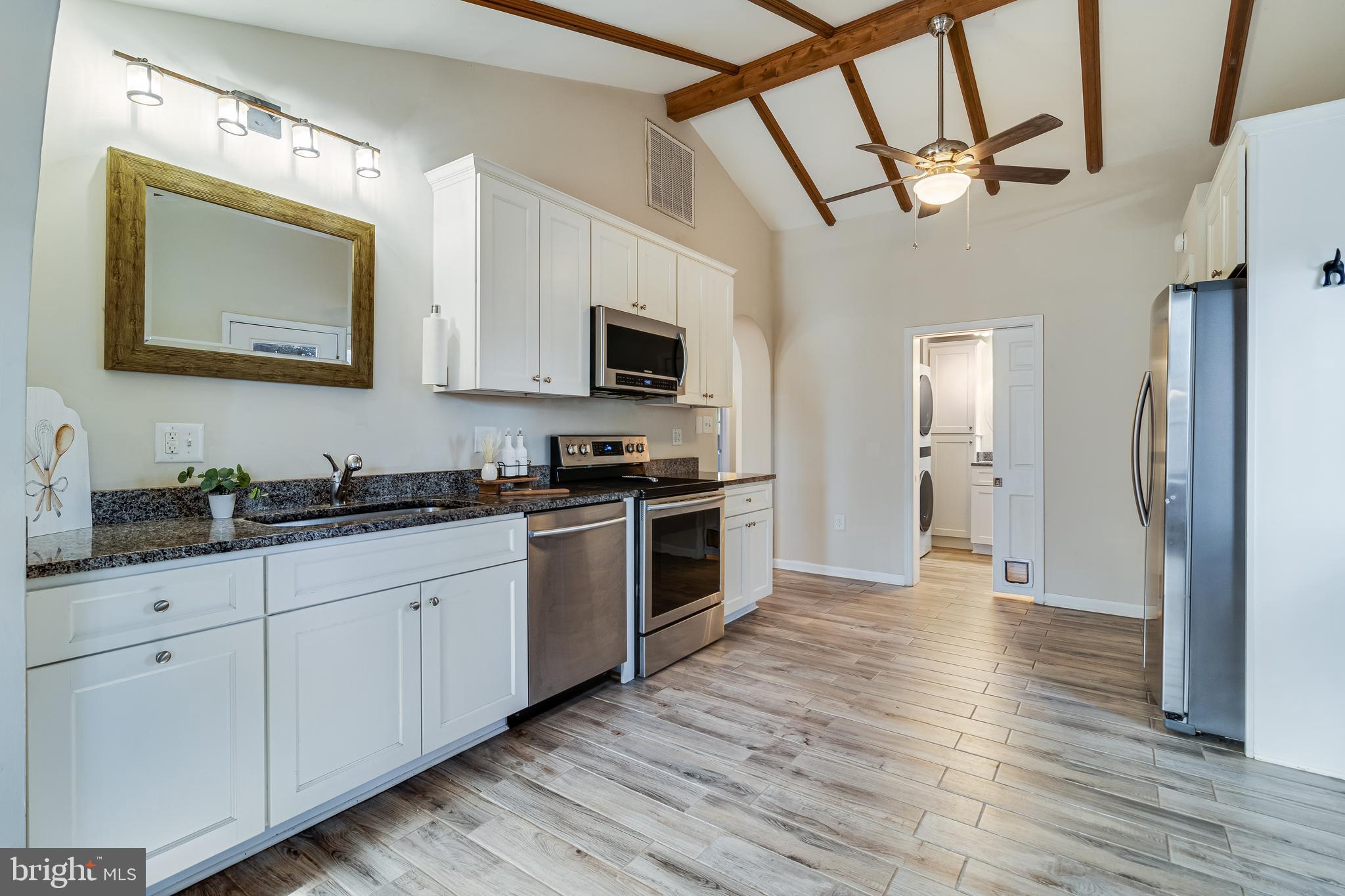 DRUM POINT - Residential